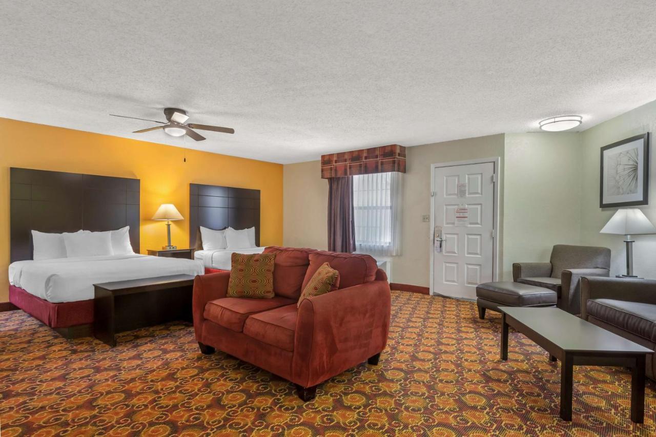 Queen Suite with Jacuzzi - Non Smoking