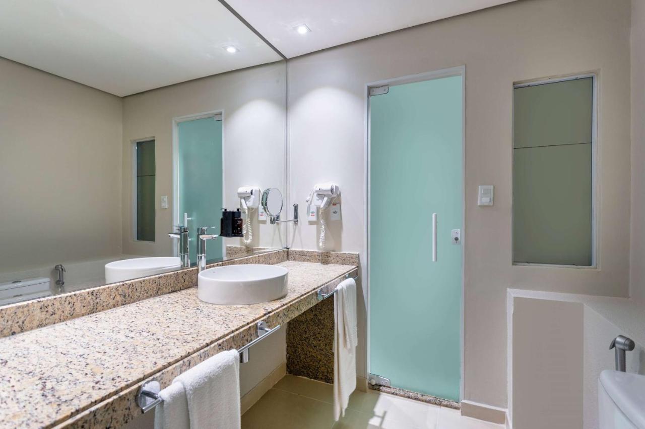 Luxury Triple Room - Non-Smoking,1294996000:JPEG