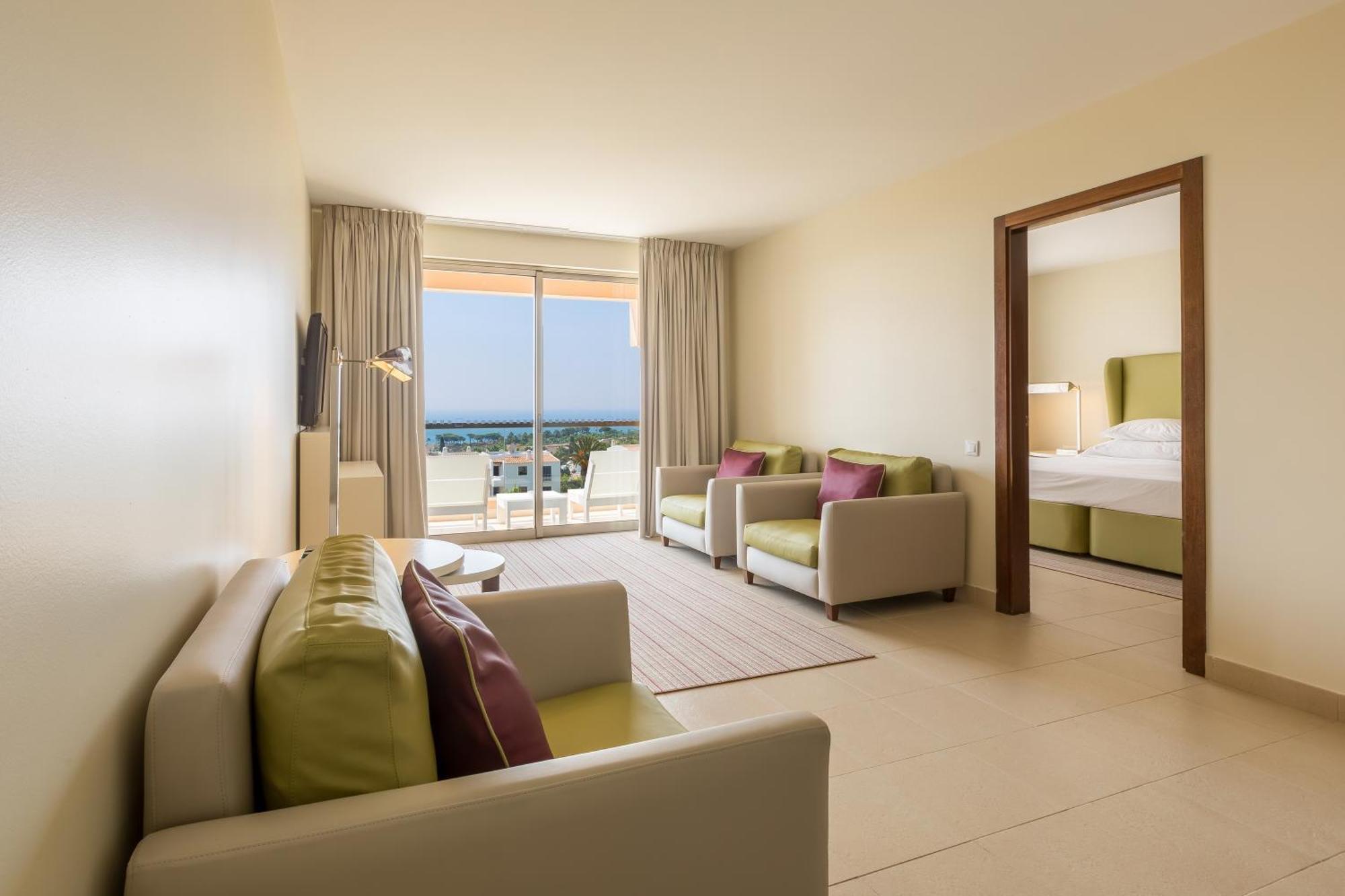 Two-Bedroom Suite Sea View