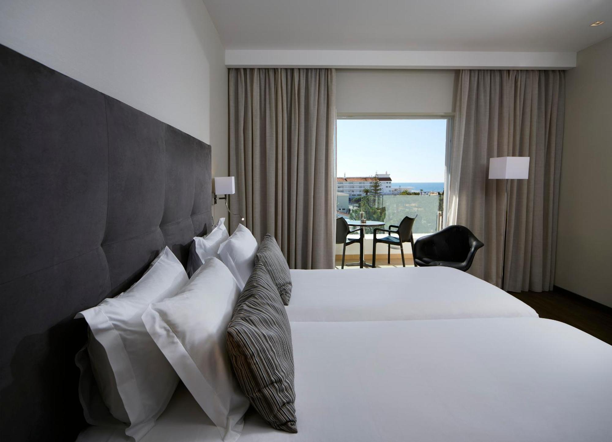 Suite Júnior (4 Adultos + 1 Criança)