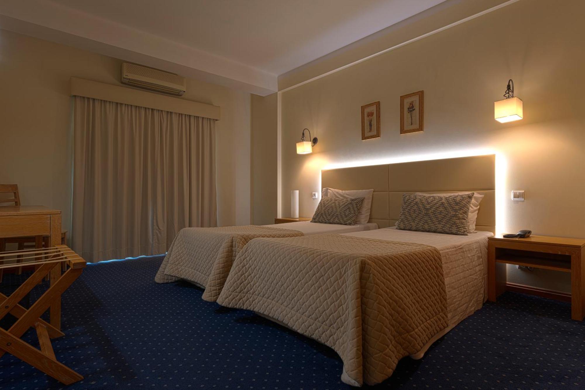 Double or Twin Room,1274512432:JPEG