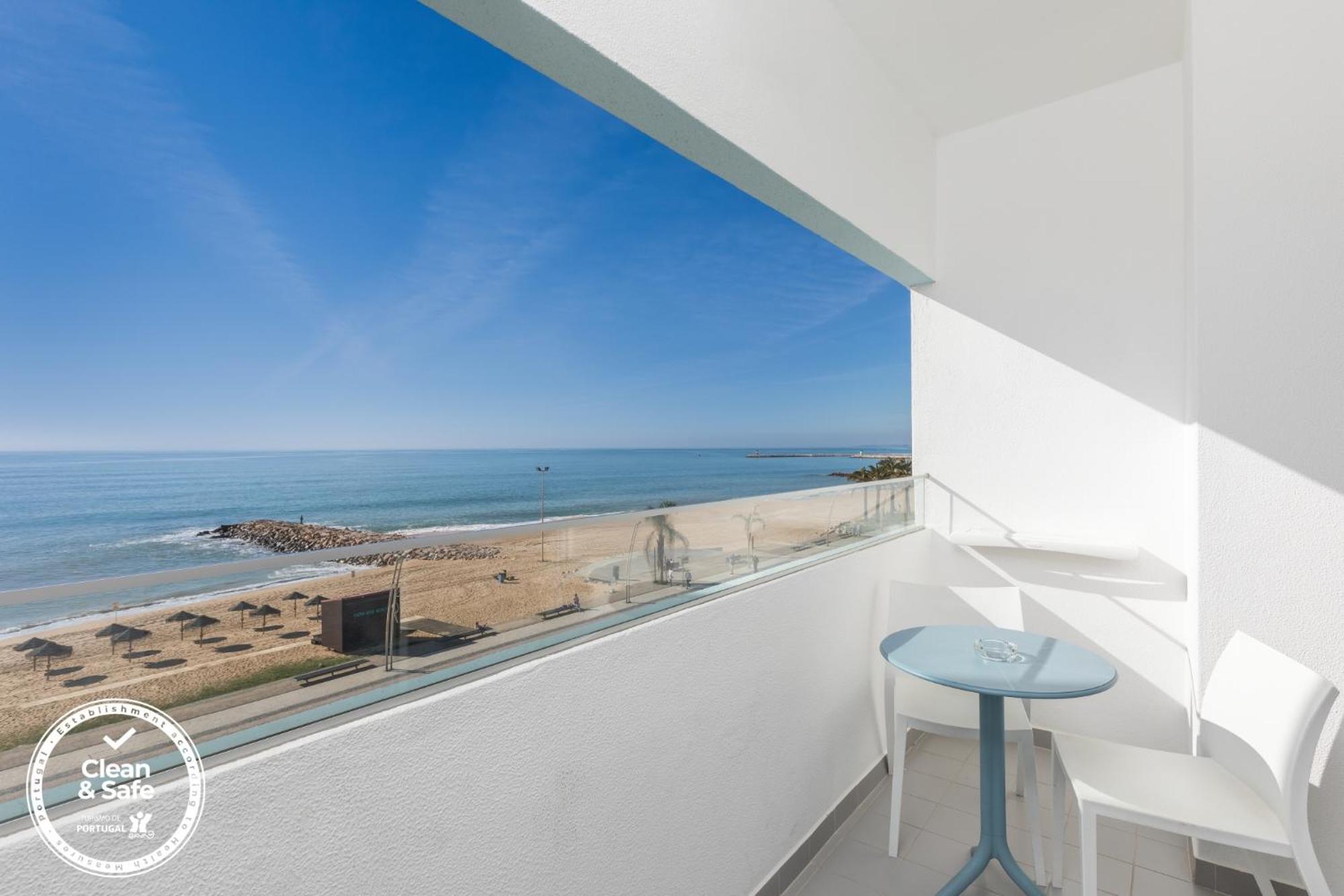 Quarto Individual com Vista Mar