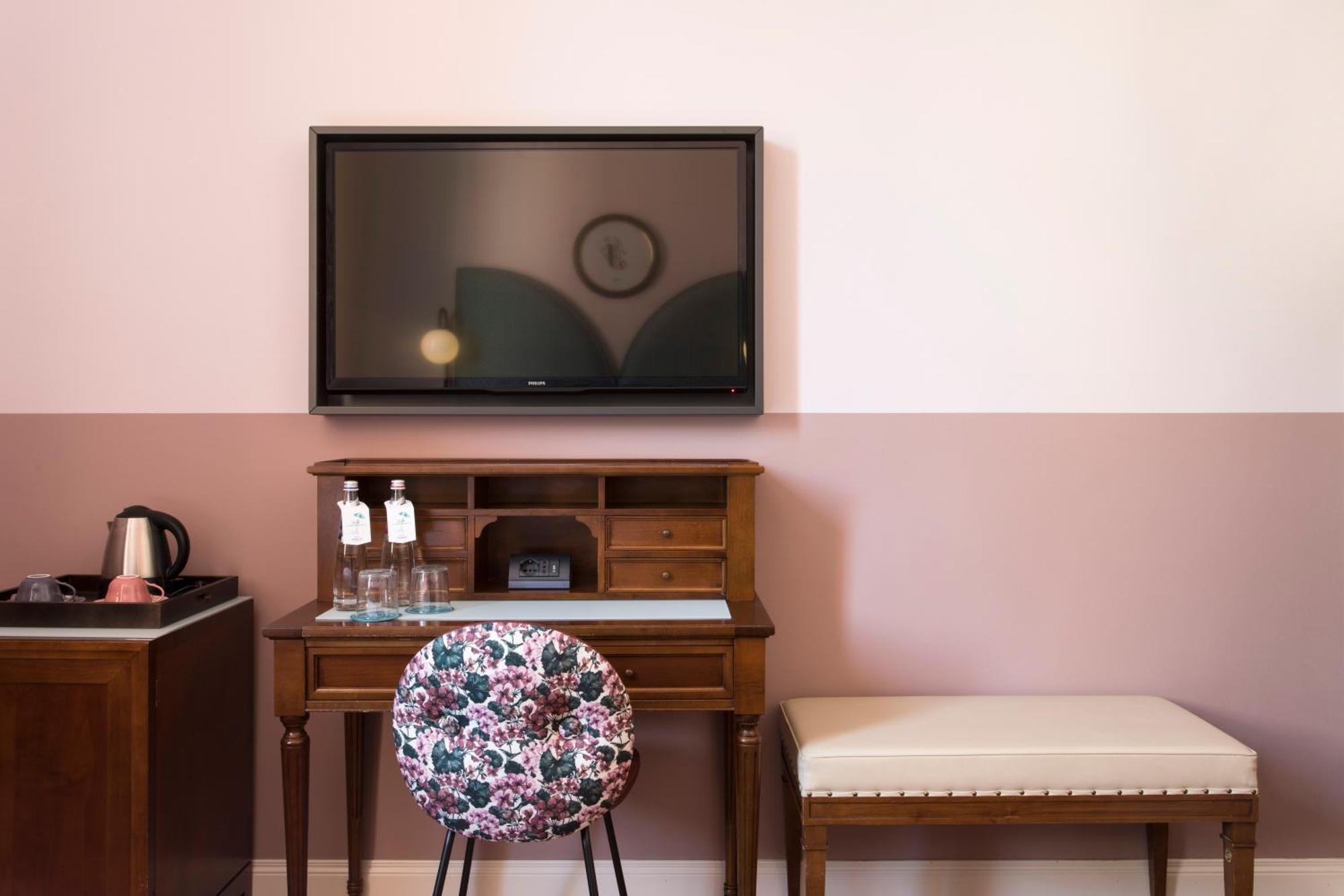 Chambre Lit King-Size Standard - Accessible aux Personnes à Mobilité Réduite