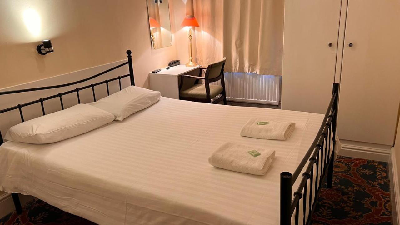Habitación Doble con baño privado