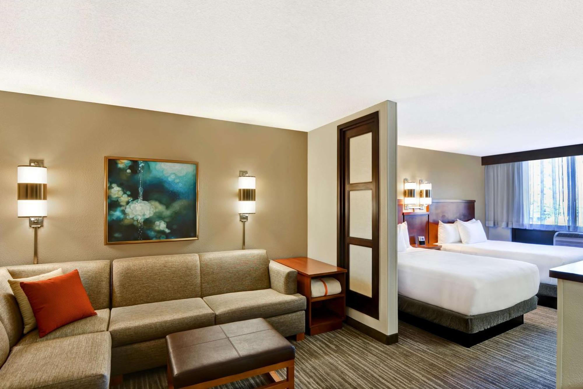 Double Room with Two Double Beds and Sofa bed - High Floor,1275461224:JPEG