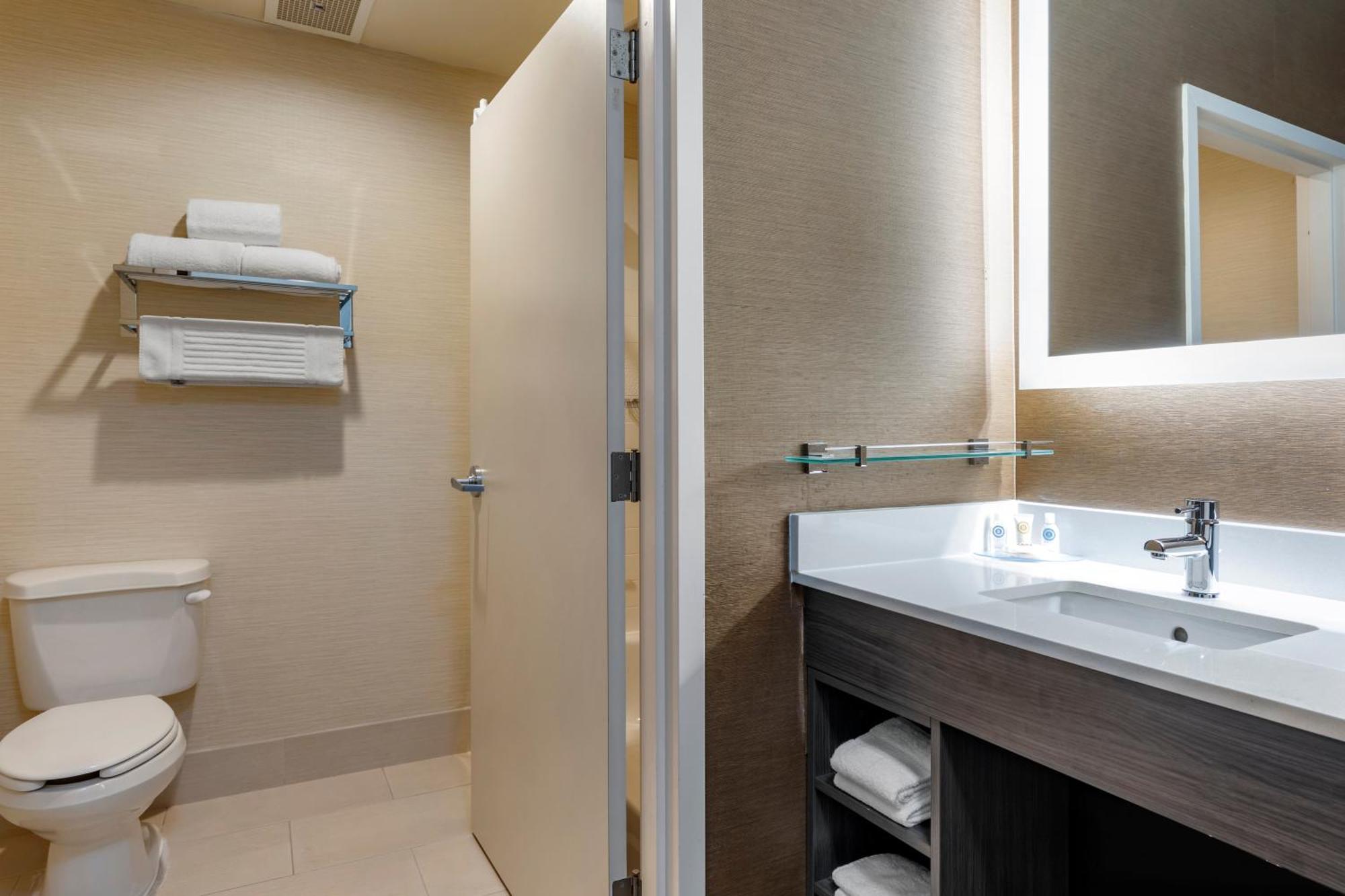 Chambre Lit King-Size - Non-Fumeurs