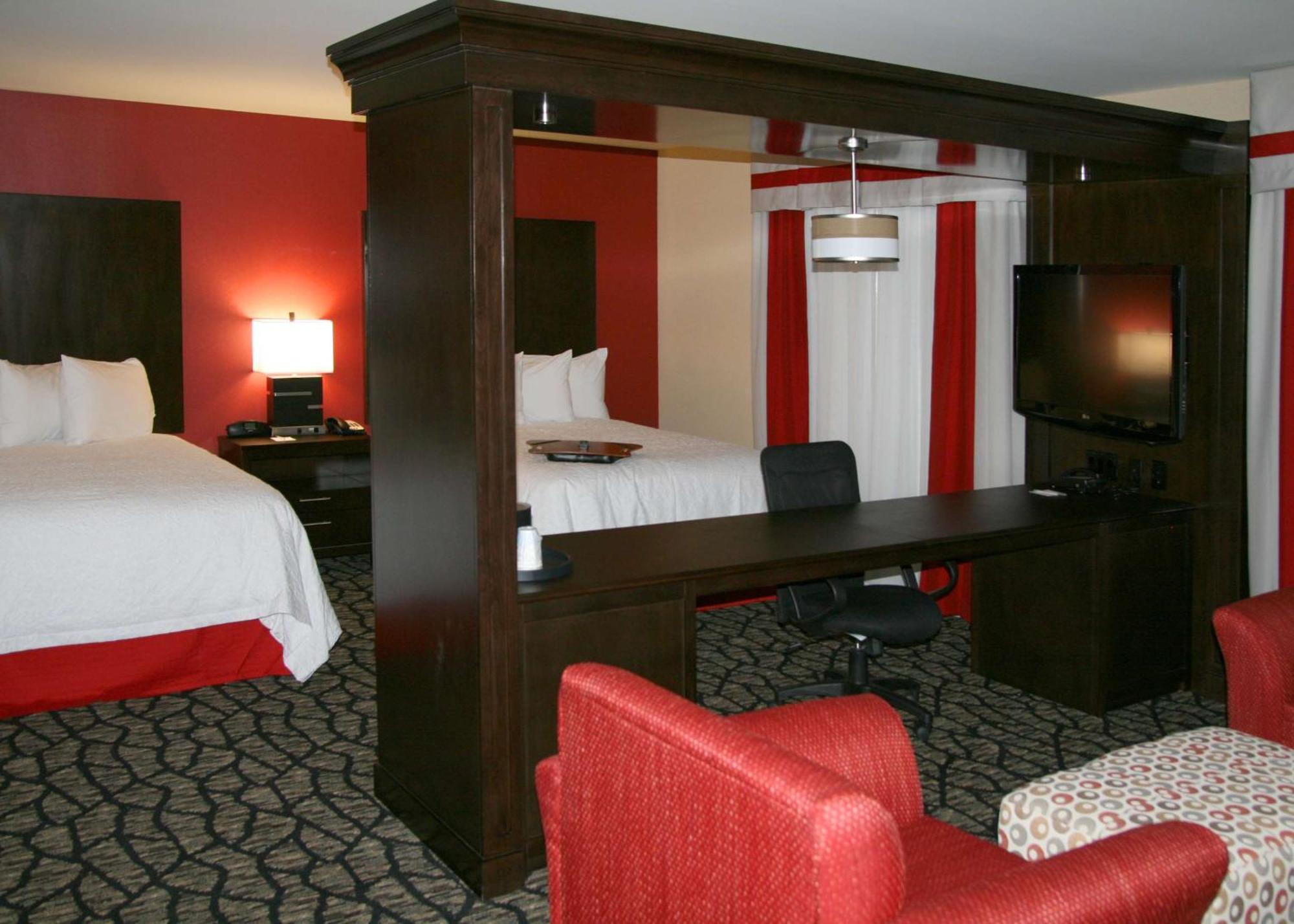 Queen Studio Suite with Two Queen Beds - Non-Smoking
