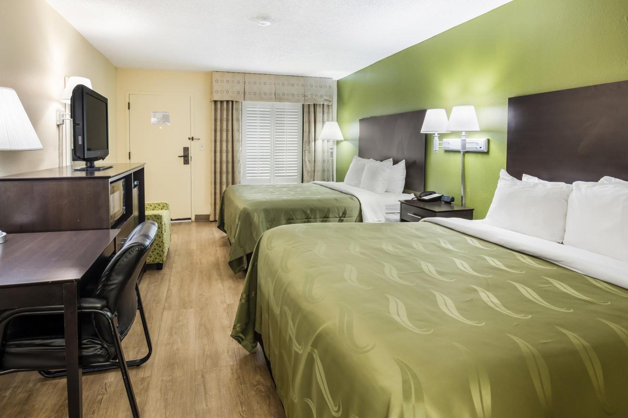Efficiency Queen Room with Two Queen Beds - Accessible/Non-Smoking,1090304103:JPEG