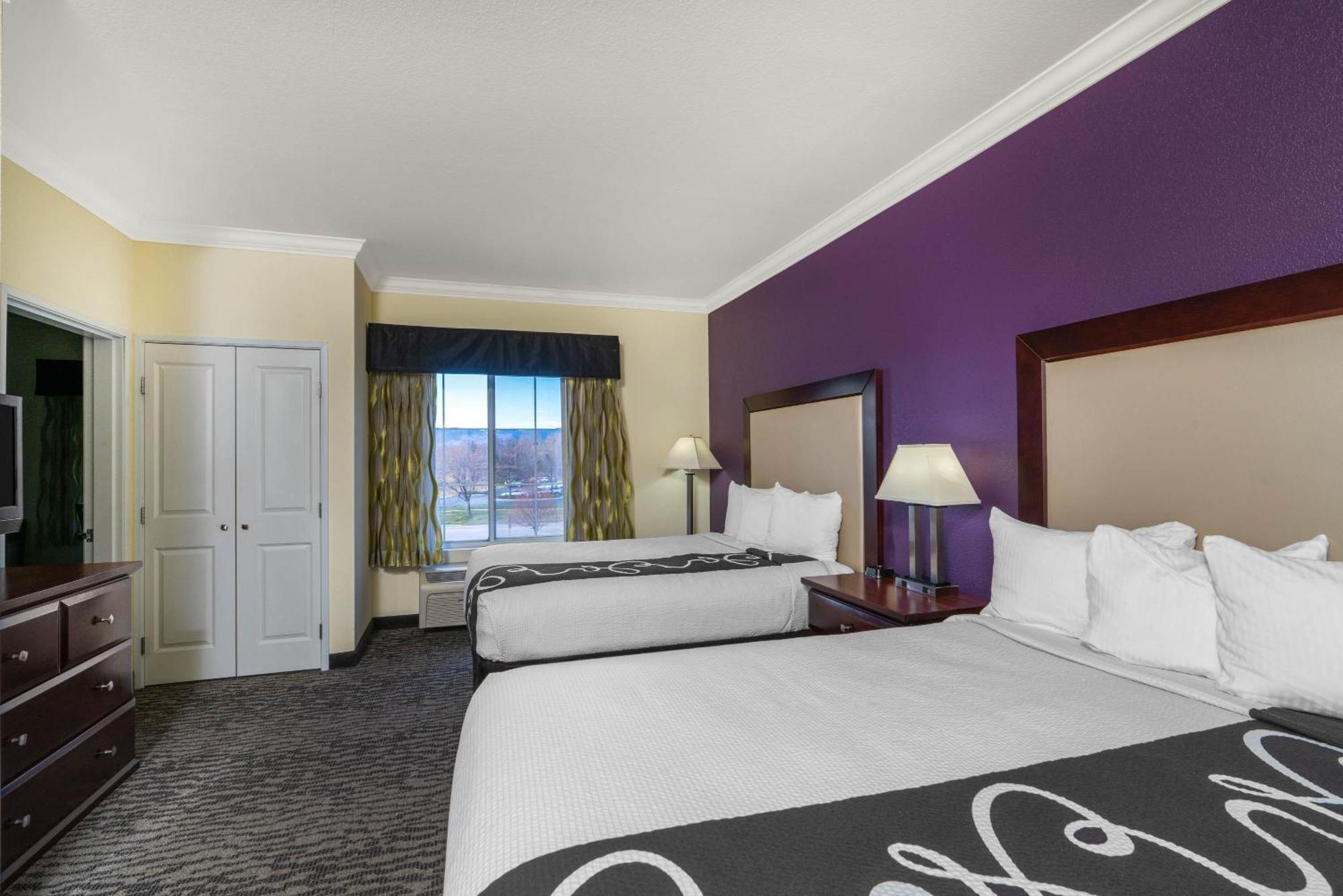 Suite with Two Queen Beds - Non-Smoking