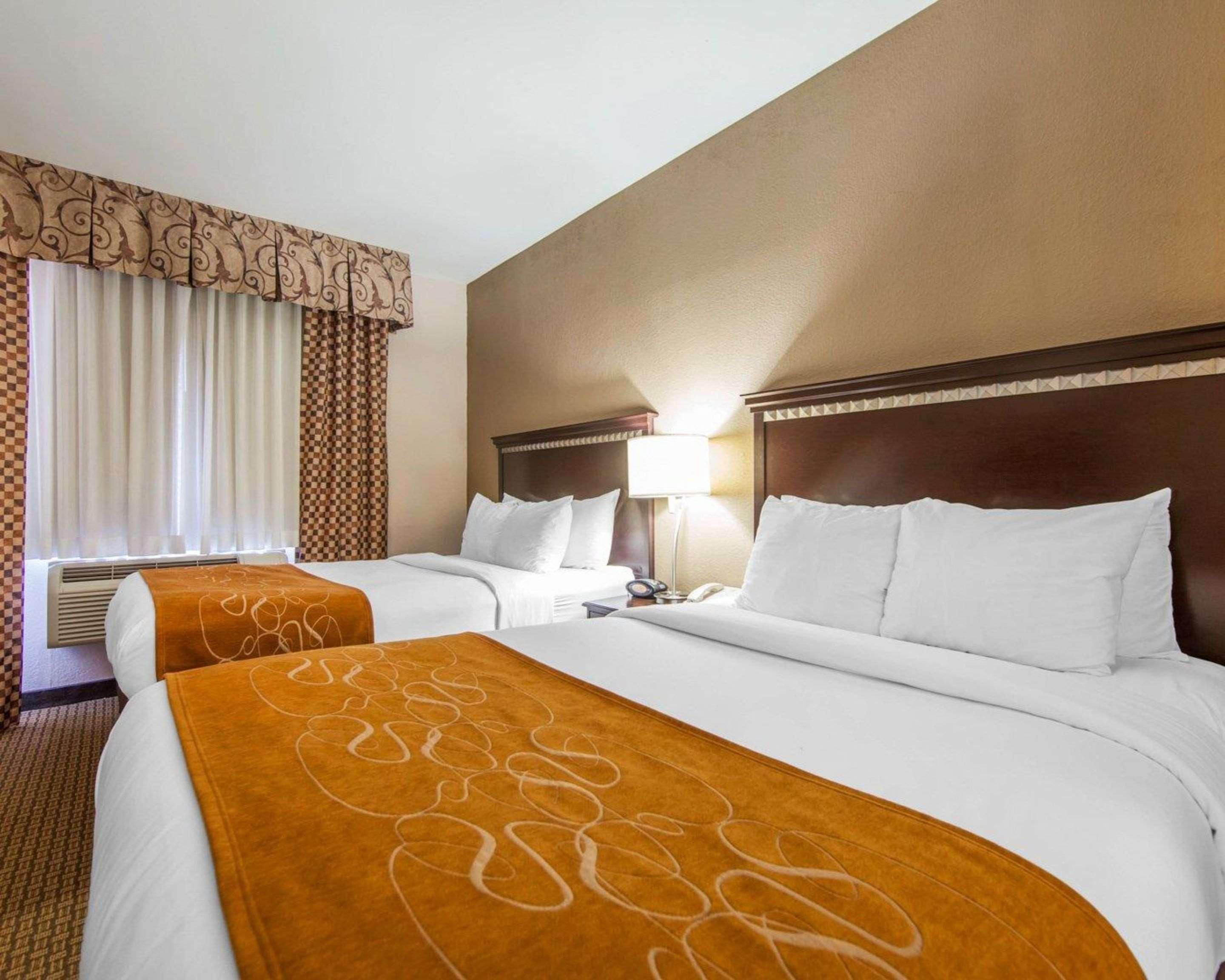 Suite with Two Double Beds - Non-Smoking
