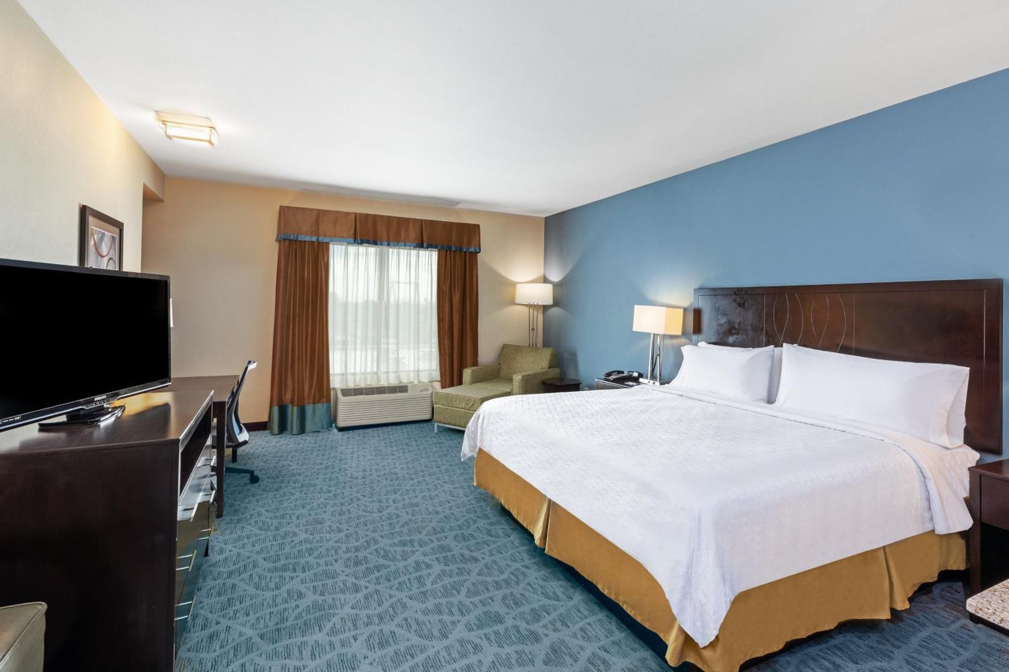 Standard King Room