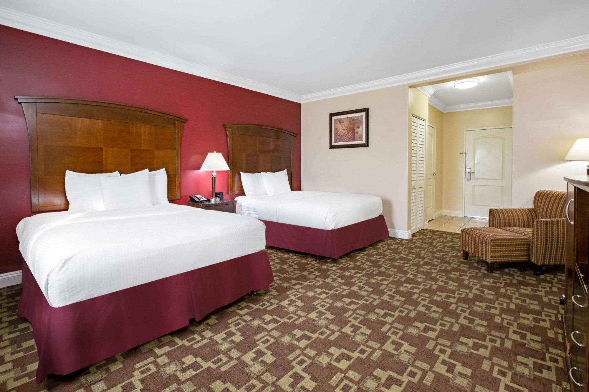 Queen Room with Two Queen Beds and Roll-In Shower - Mobility/Hearing Accessible - Non-Smoking