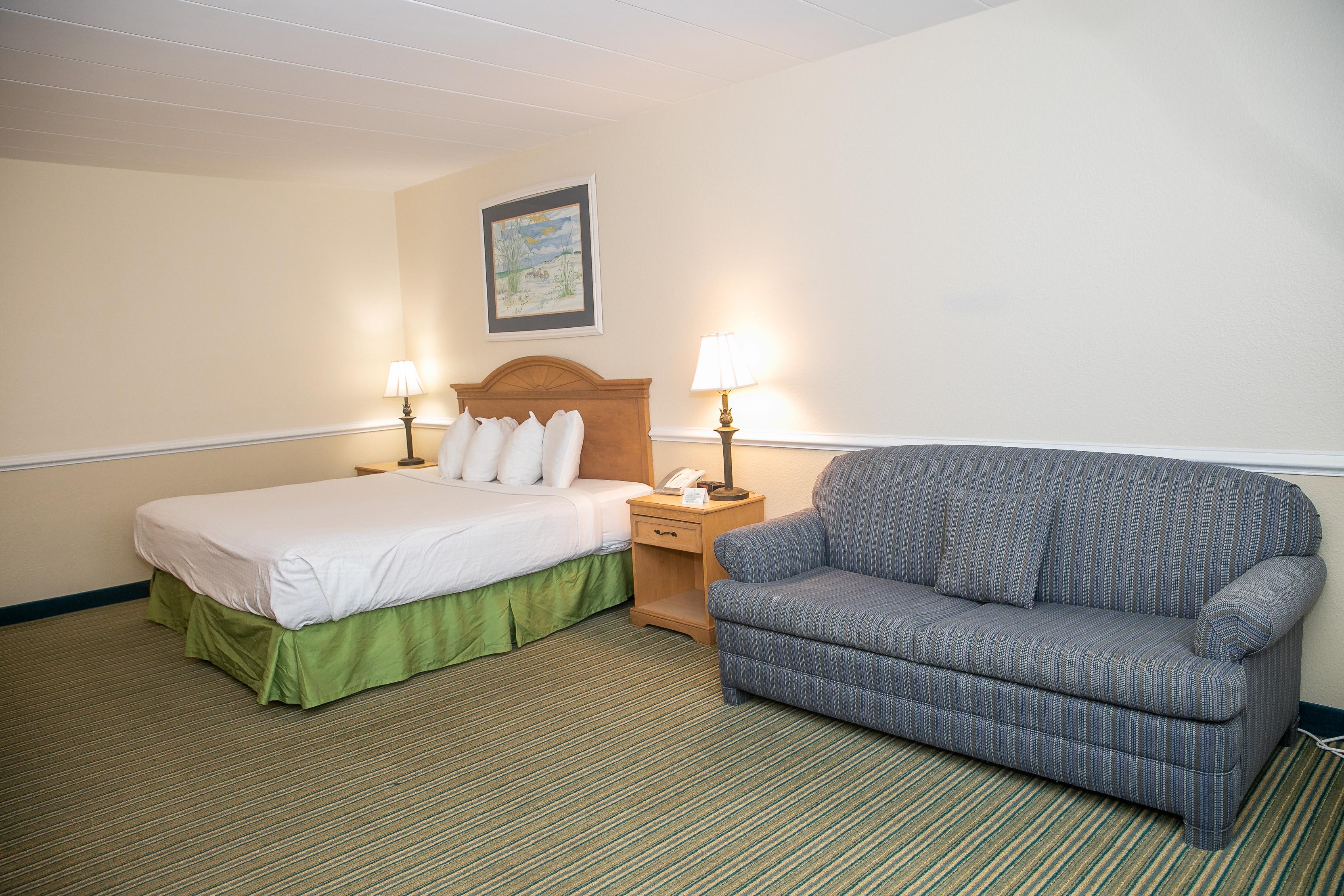 Standard King Room,1276943440:JPEG
