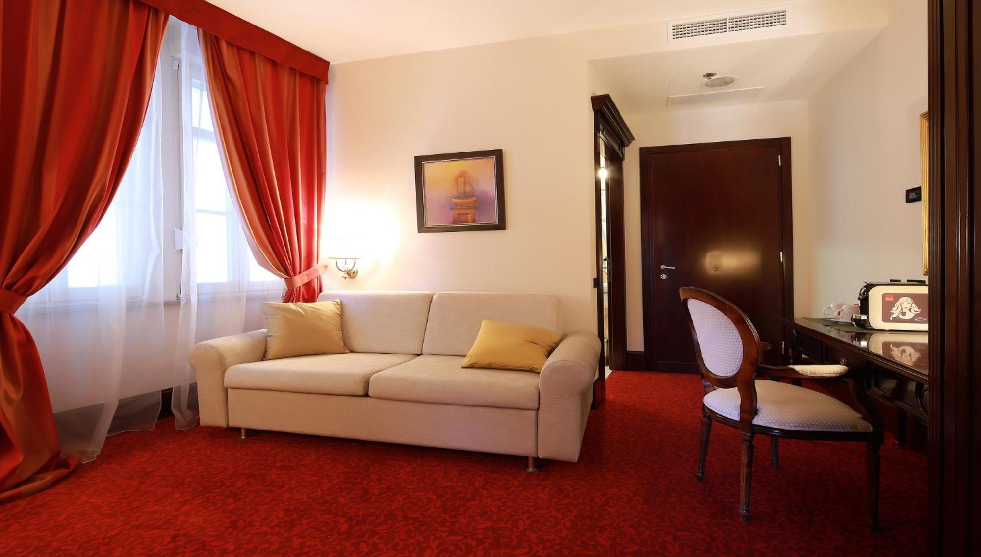 Suite Deluxe con Balcone