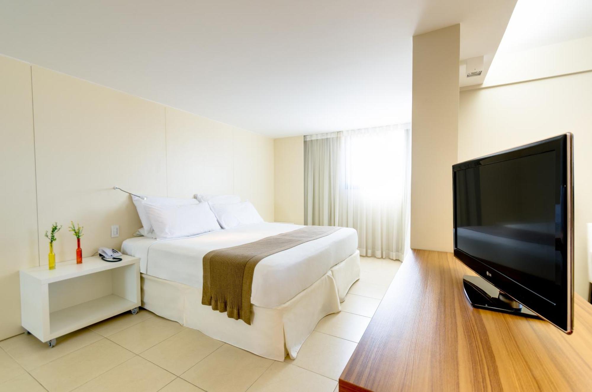 Deluxe Triple Suite,1698954040:JPEG