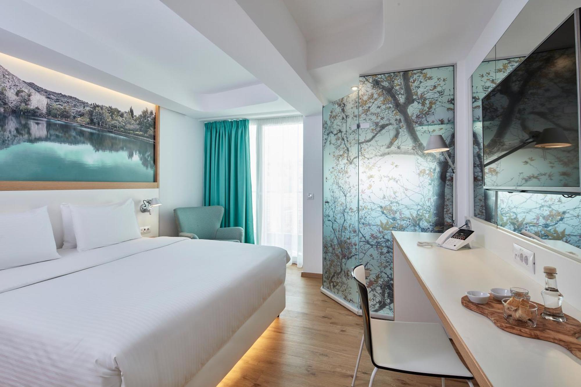 Urban Executive Room