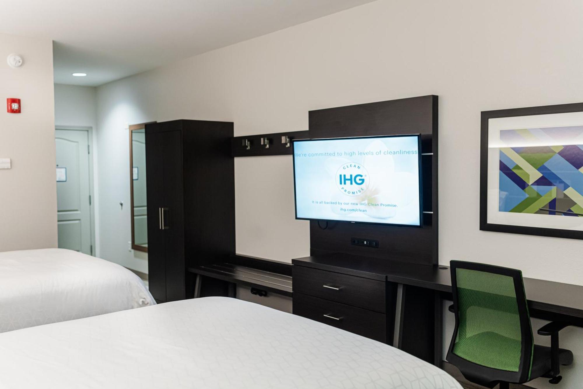Standard Queen Room with Two Queen Beds and Extra Floor Space