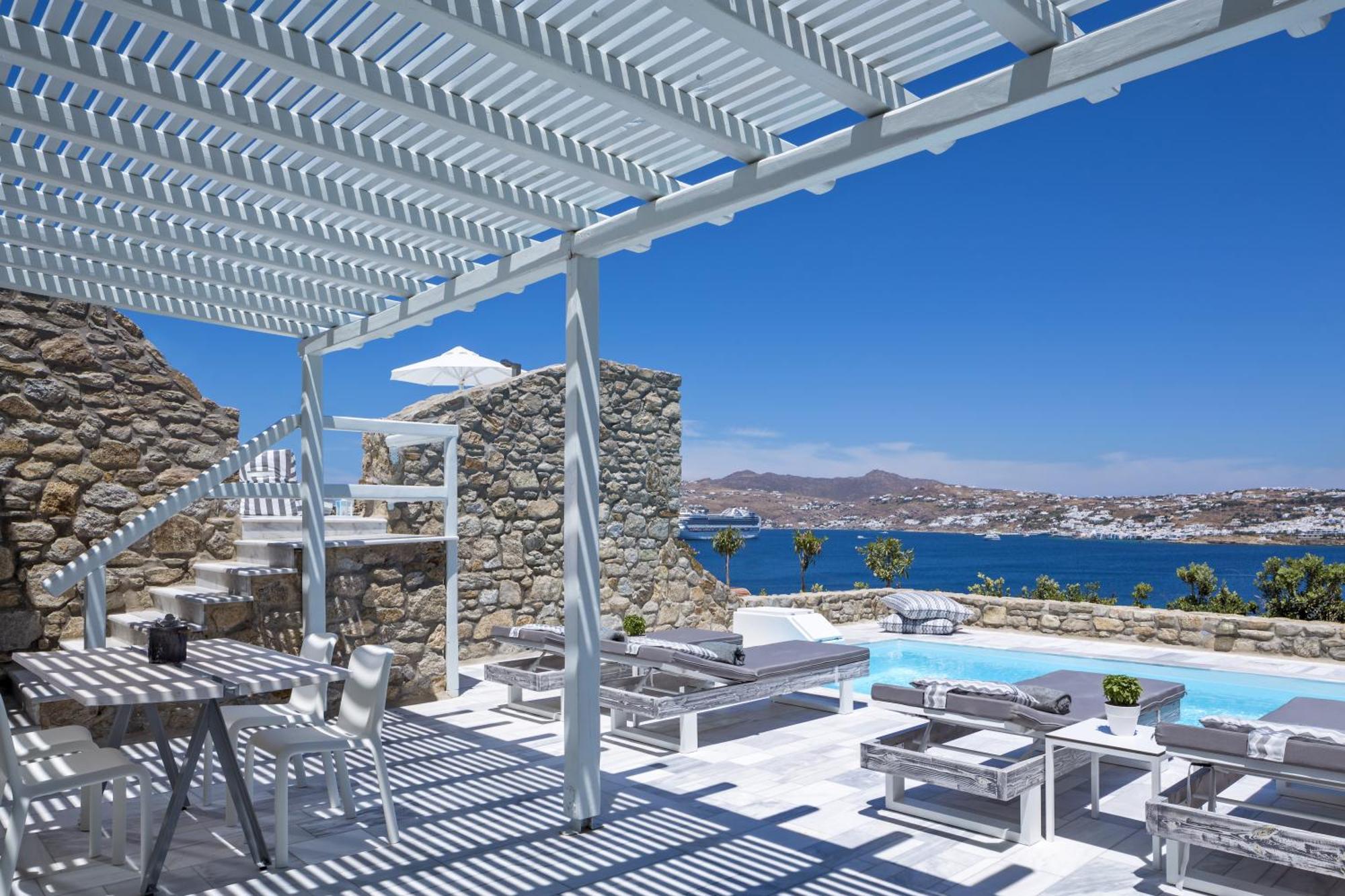 Suite com 2 Quartos, Piscina Privada e Vista Mar