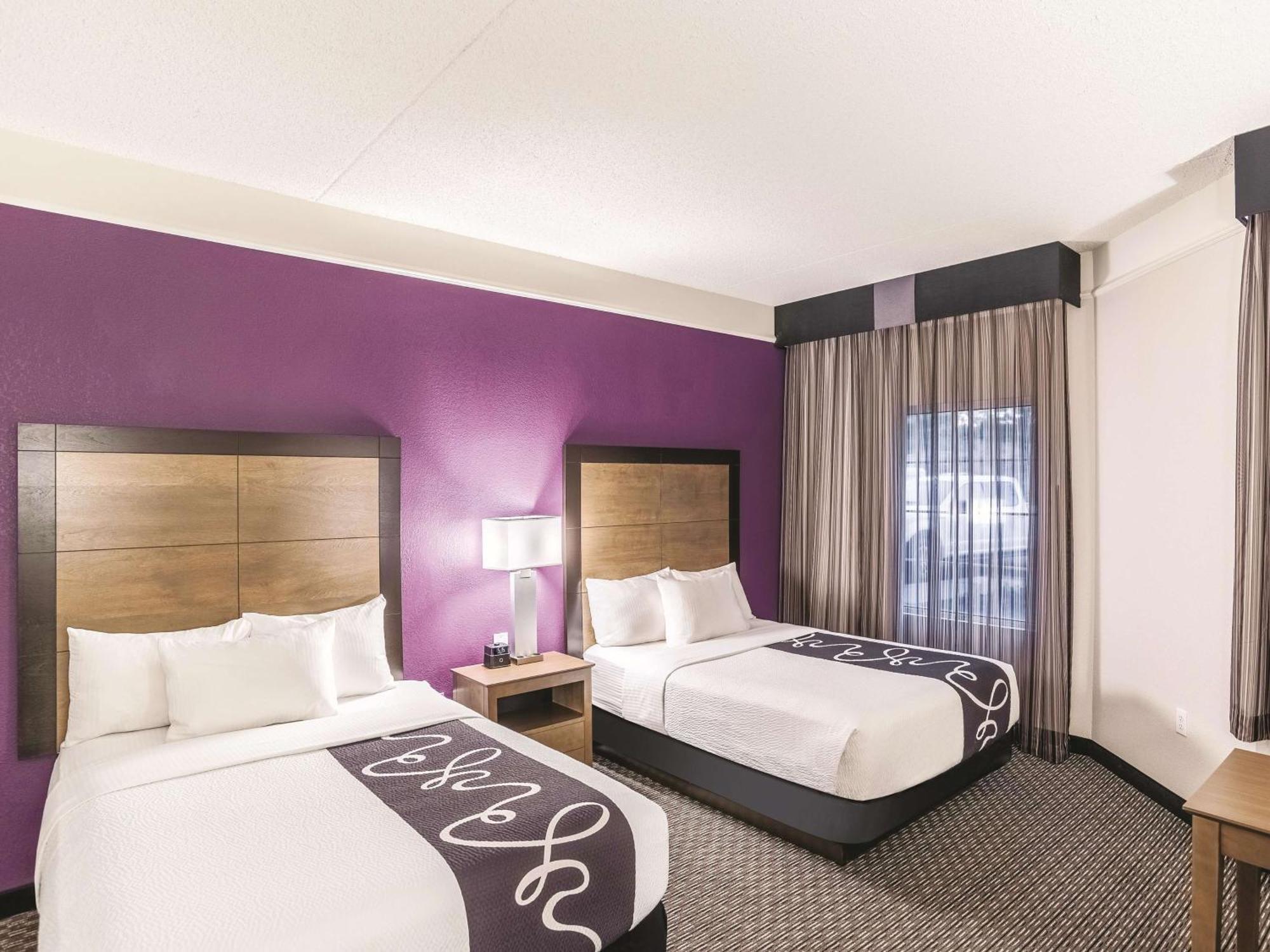 Deluxe Double Room with Two Double Beds,1278712285:JPEG