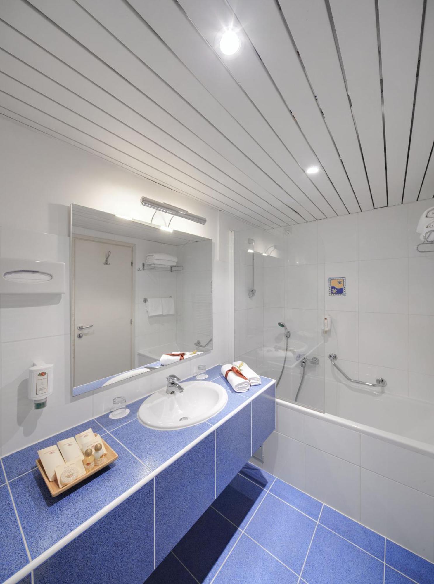 Classic Room - Park Side,1278771418:JPEG