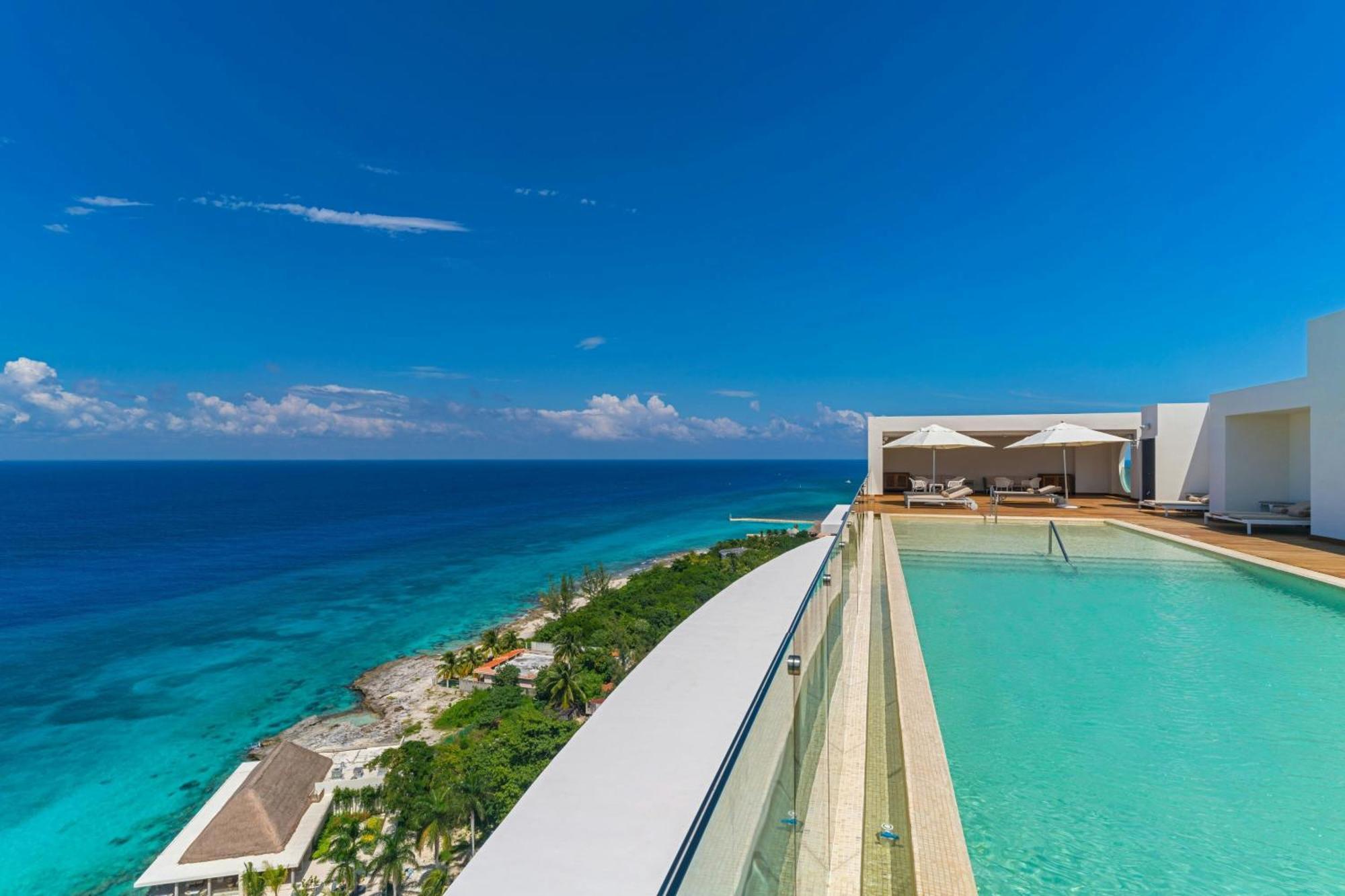1 Bedroom Junior Suite 1 King Ocean view,1634446126:JPEG
