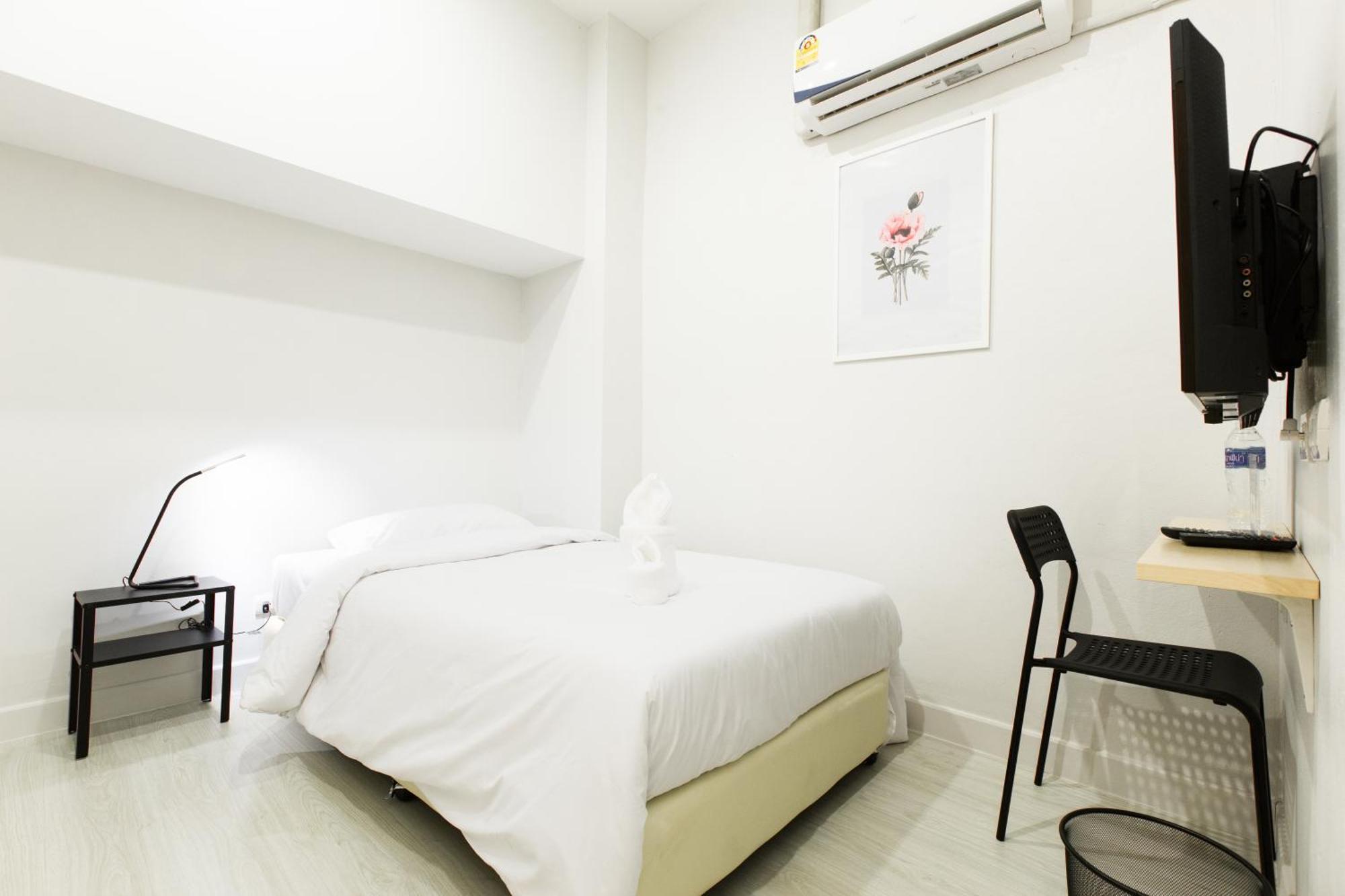Standard Single Room No Window