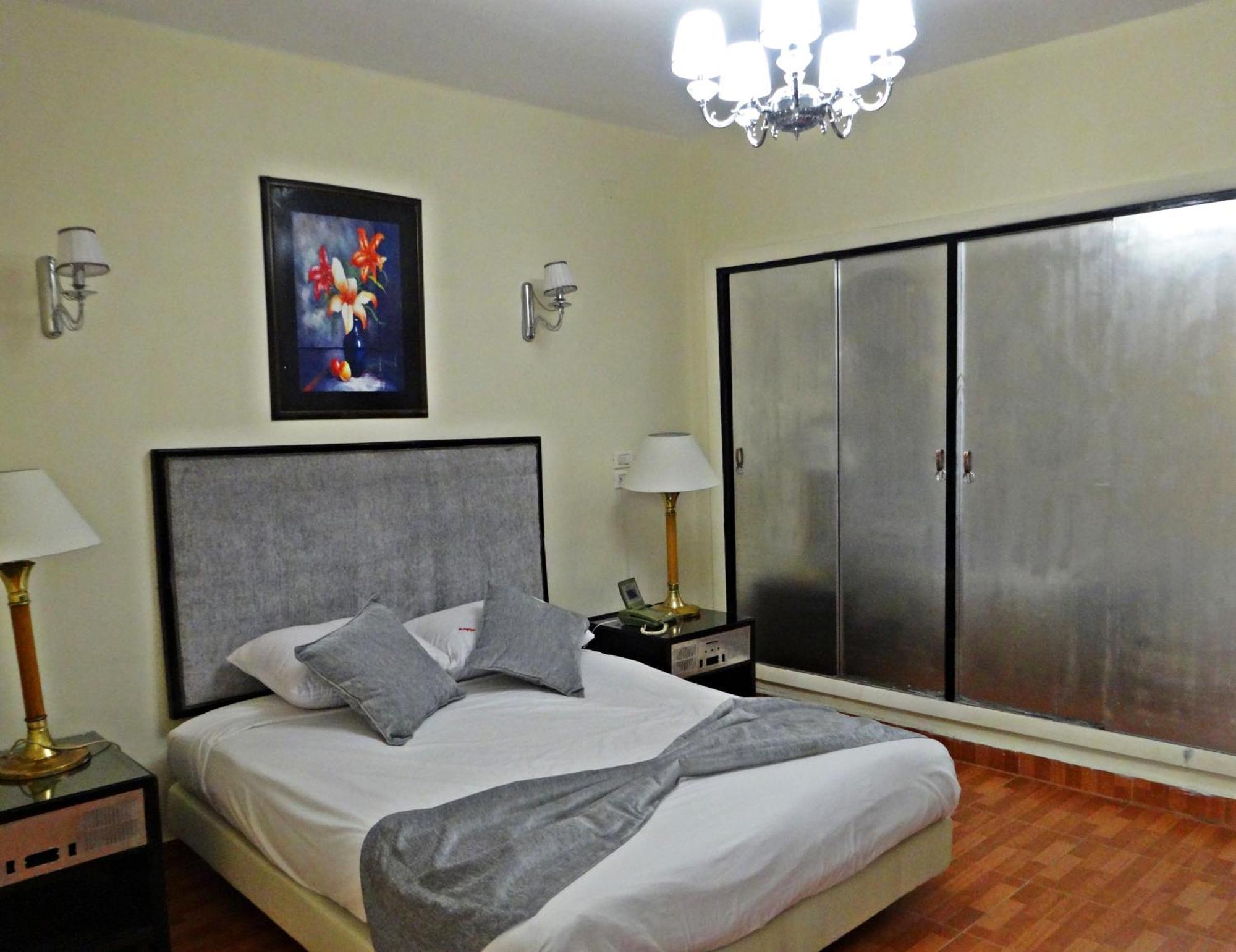 Standard Single Room,1016337532:JPEG
