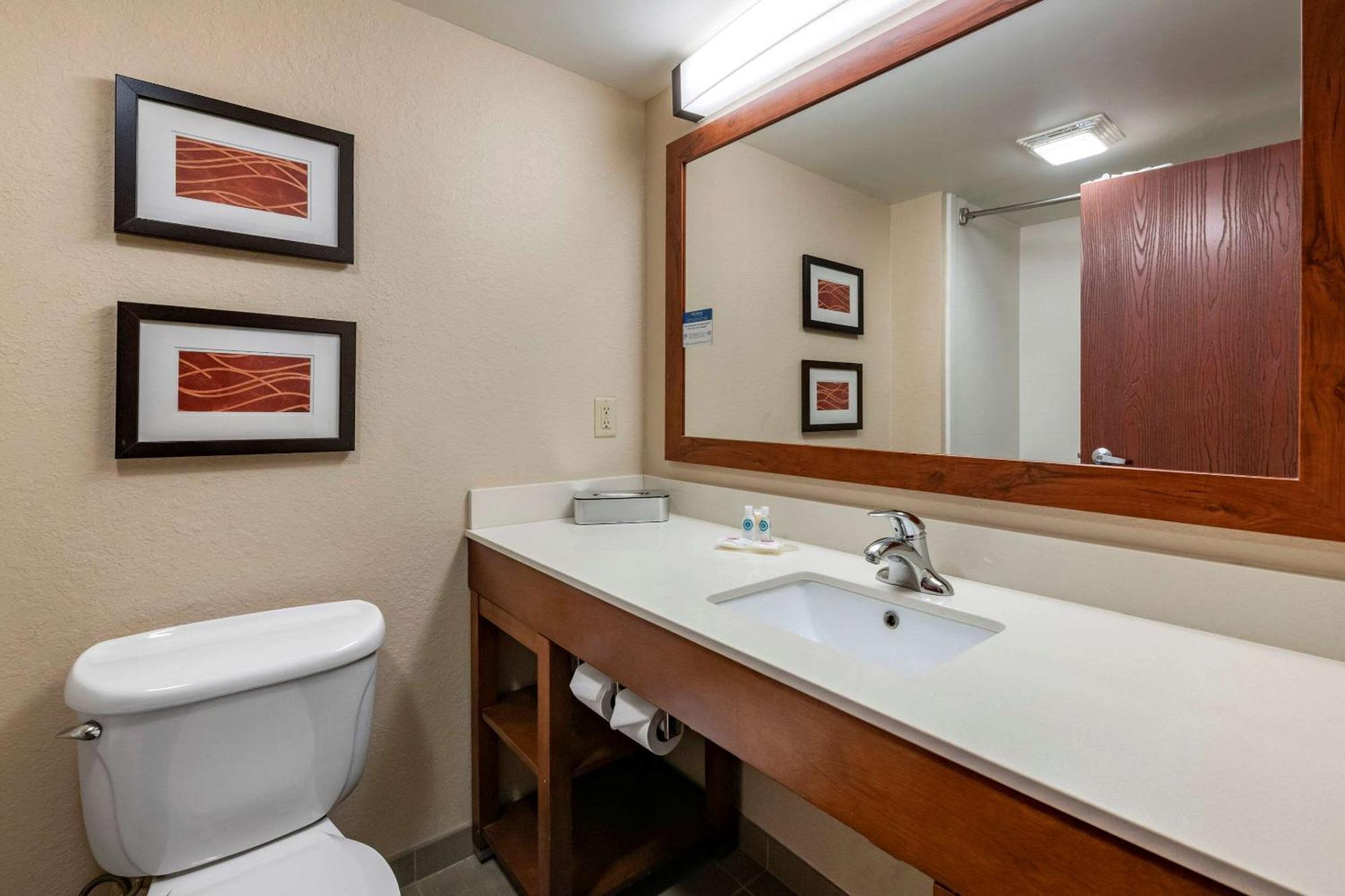 Business Queen Room with Two Queen Beds - Mobility Accessible/Non-Smoking