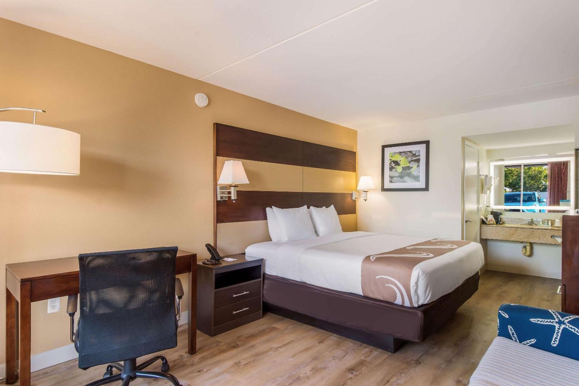 Superior King Suite - Non-Smoking