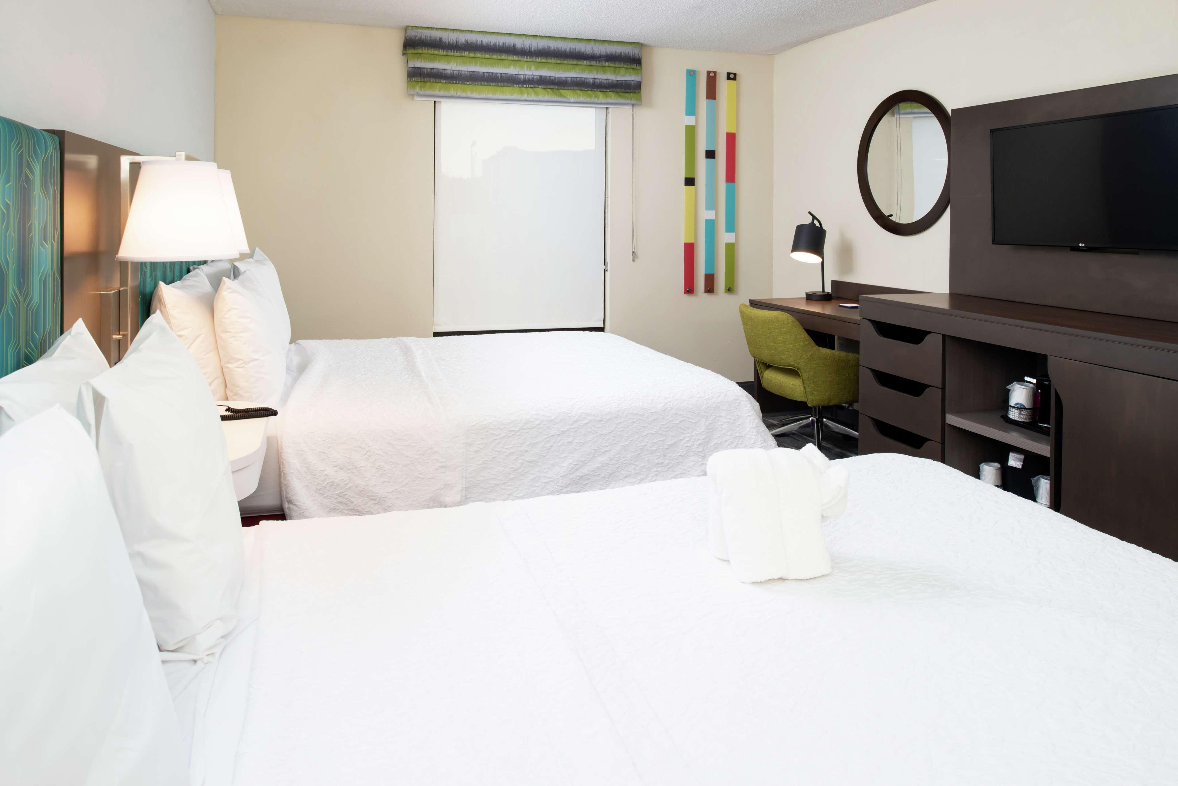 Queen Room with Two Queen Beds - Hearing Access/Non-Smoking