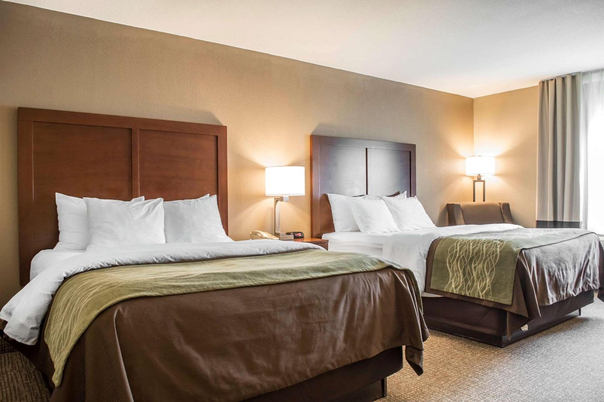 Queen Room with Two Queen Beds - Non-Smoking