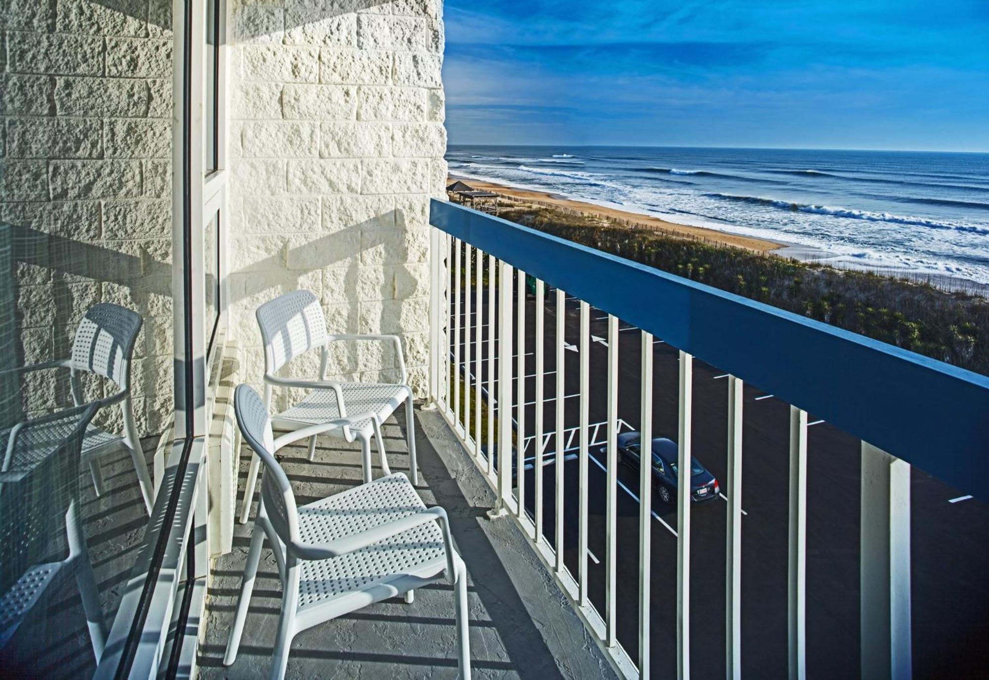Superior King Room with Sea View Non-Smoking