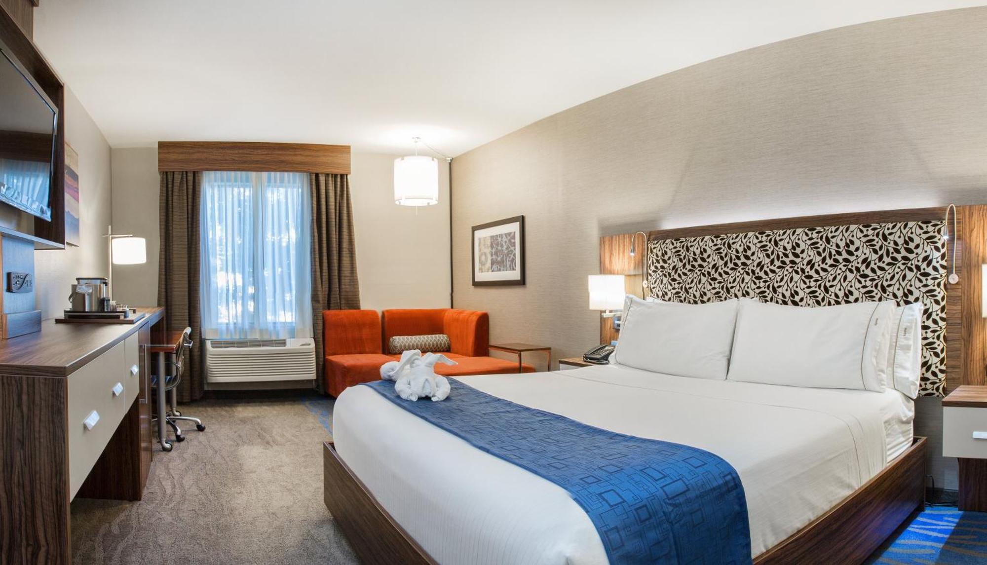 Standard King Room with Extra Space