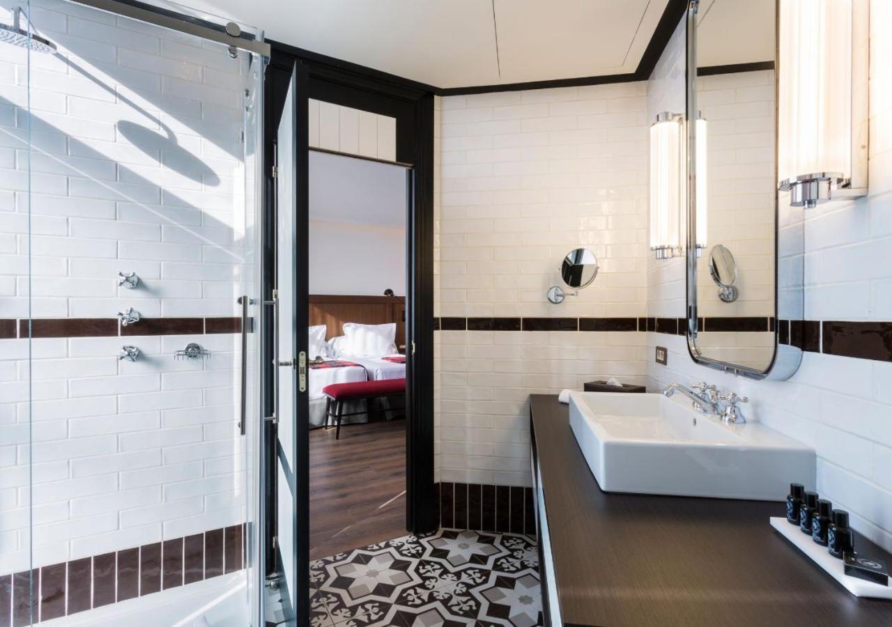 Junior Suite,1746974007:JPEG