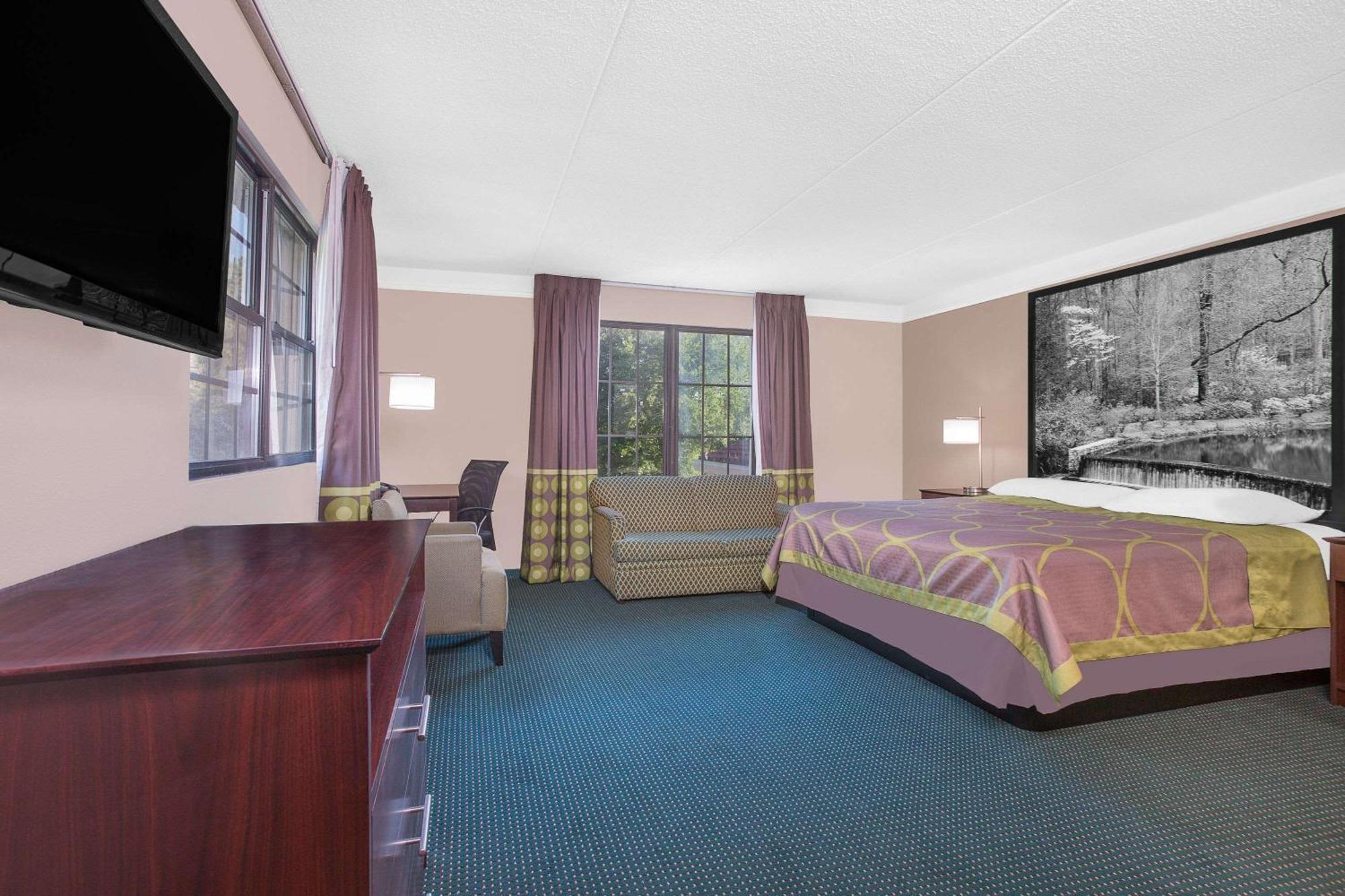 King Studio Suite - Non-Smoking