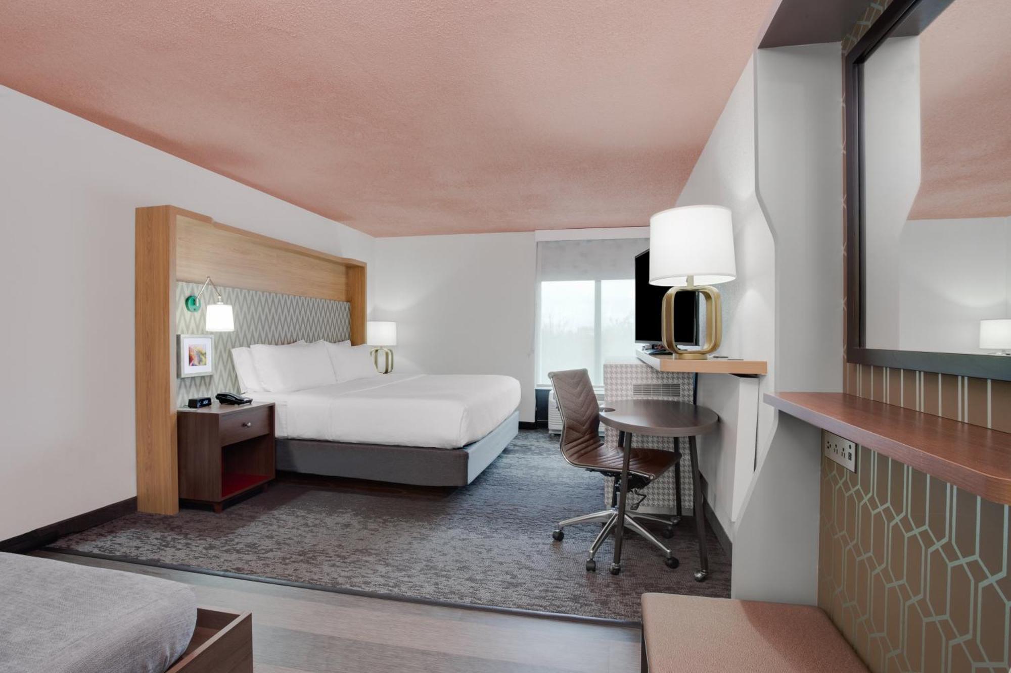 Standard King Room