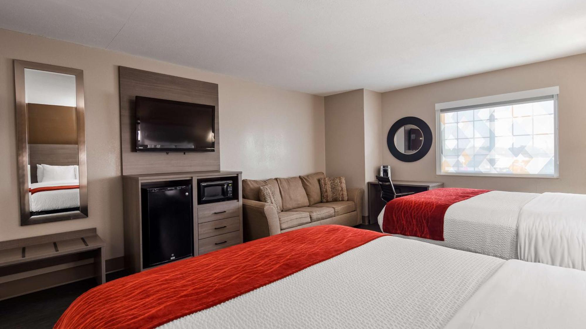 Queen Room with Two Queen Beds and Sofa Bed