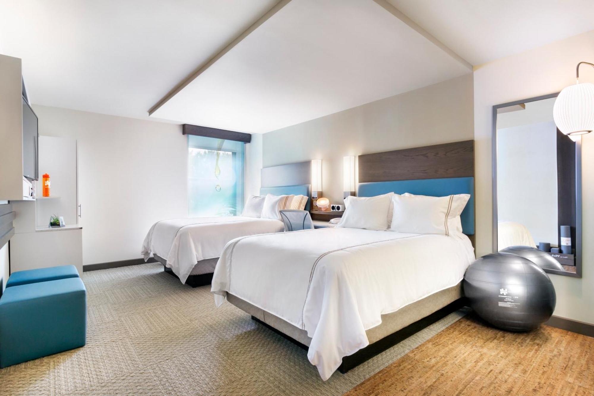 Wellness Double Room with Two Double Beds and Glass Enclosed Shower