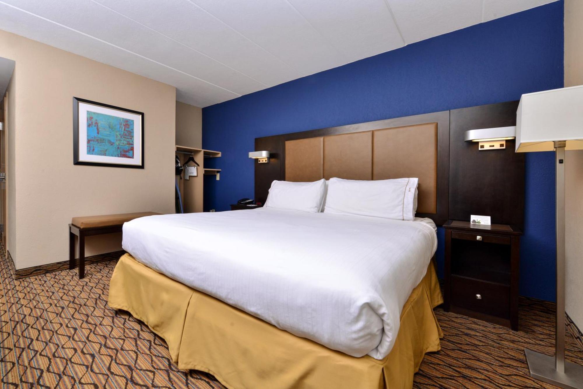 Standard King Room