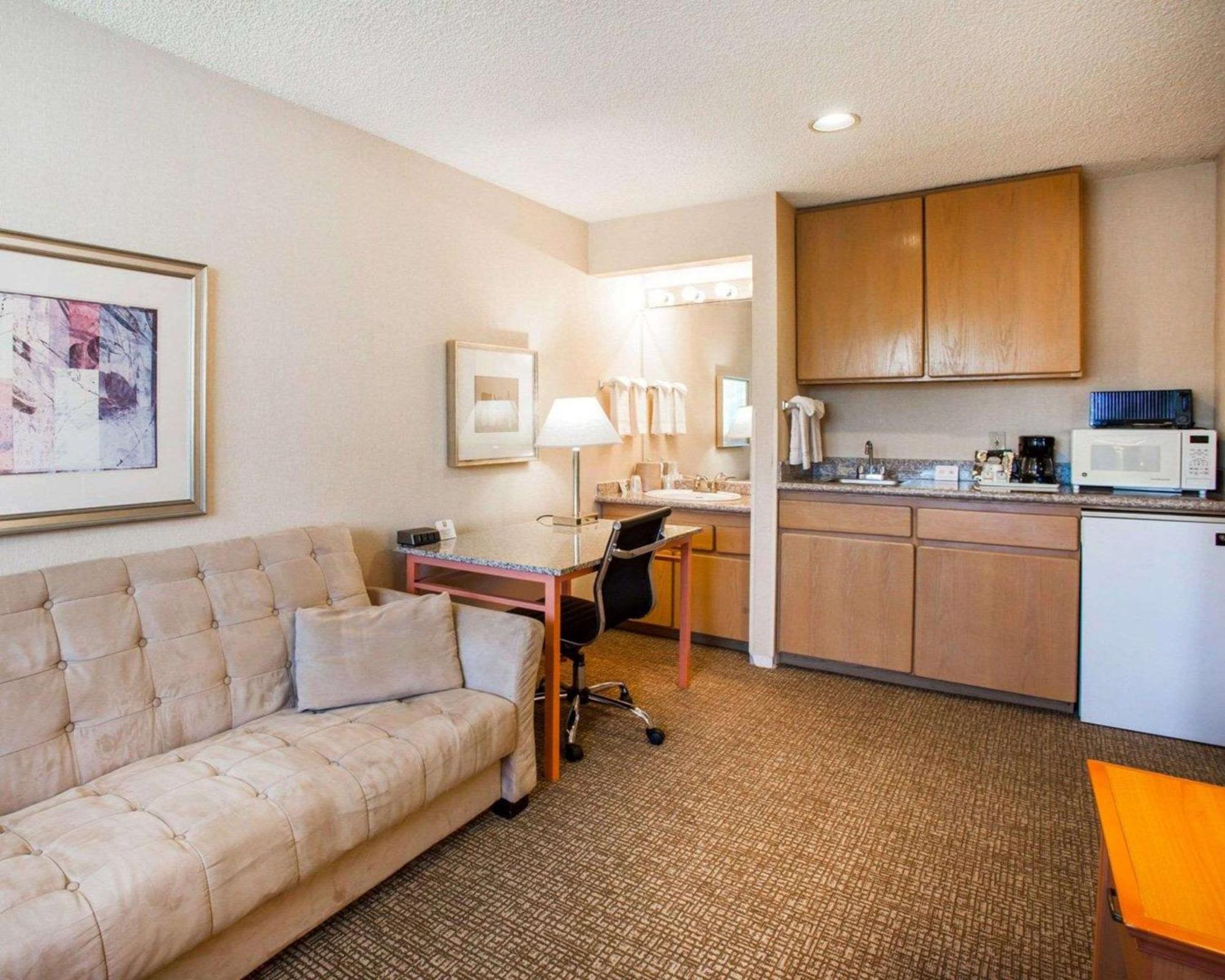 King Suite with Sofa Bed - Non Smoking
