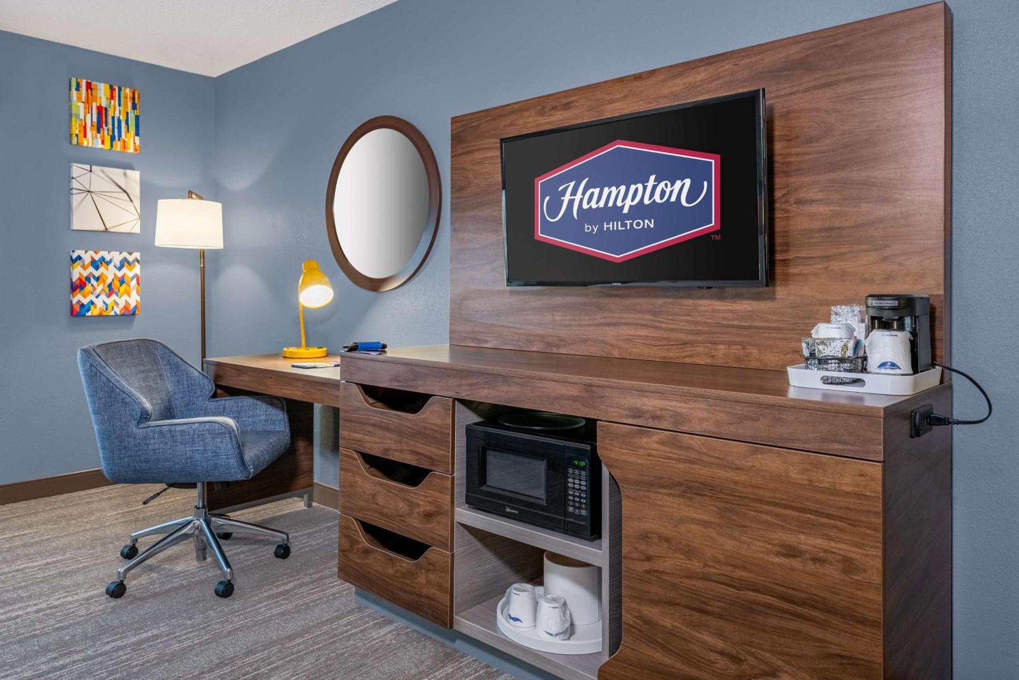 Queen Room with Two Queen Beds - Mobility Access/Non-Smoking
