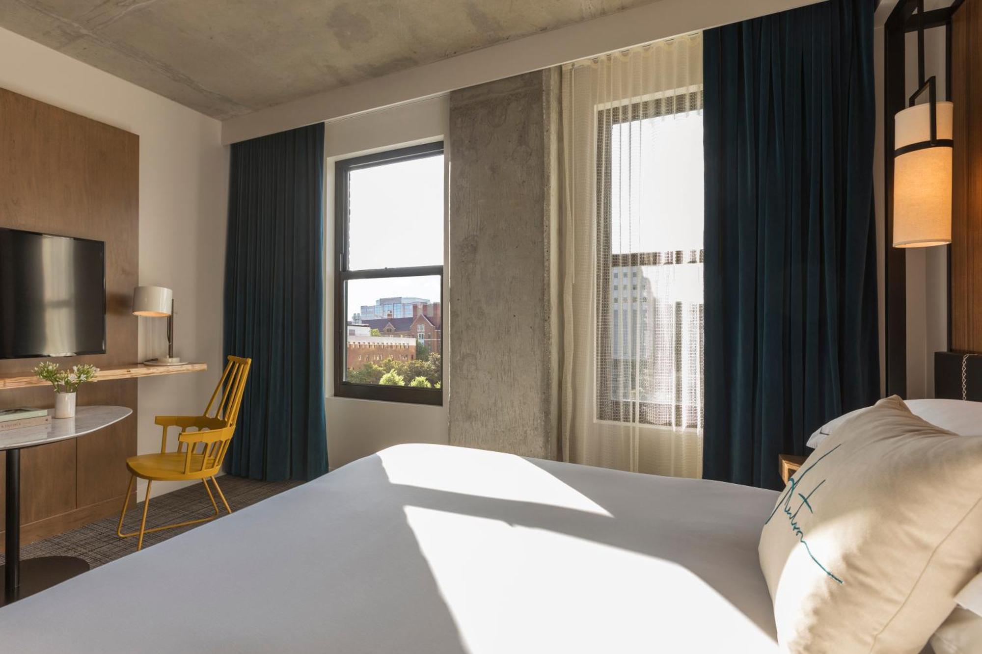 Premium King Room,1448885392:JPEG
