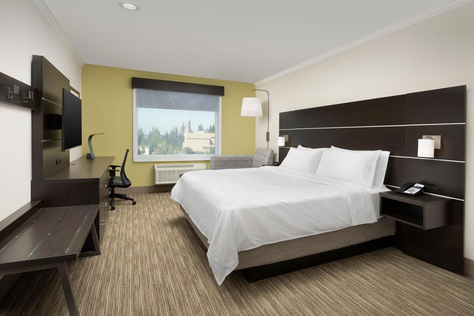 Standard King Room