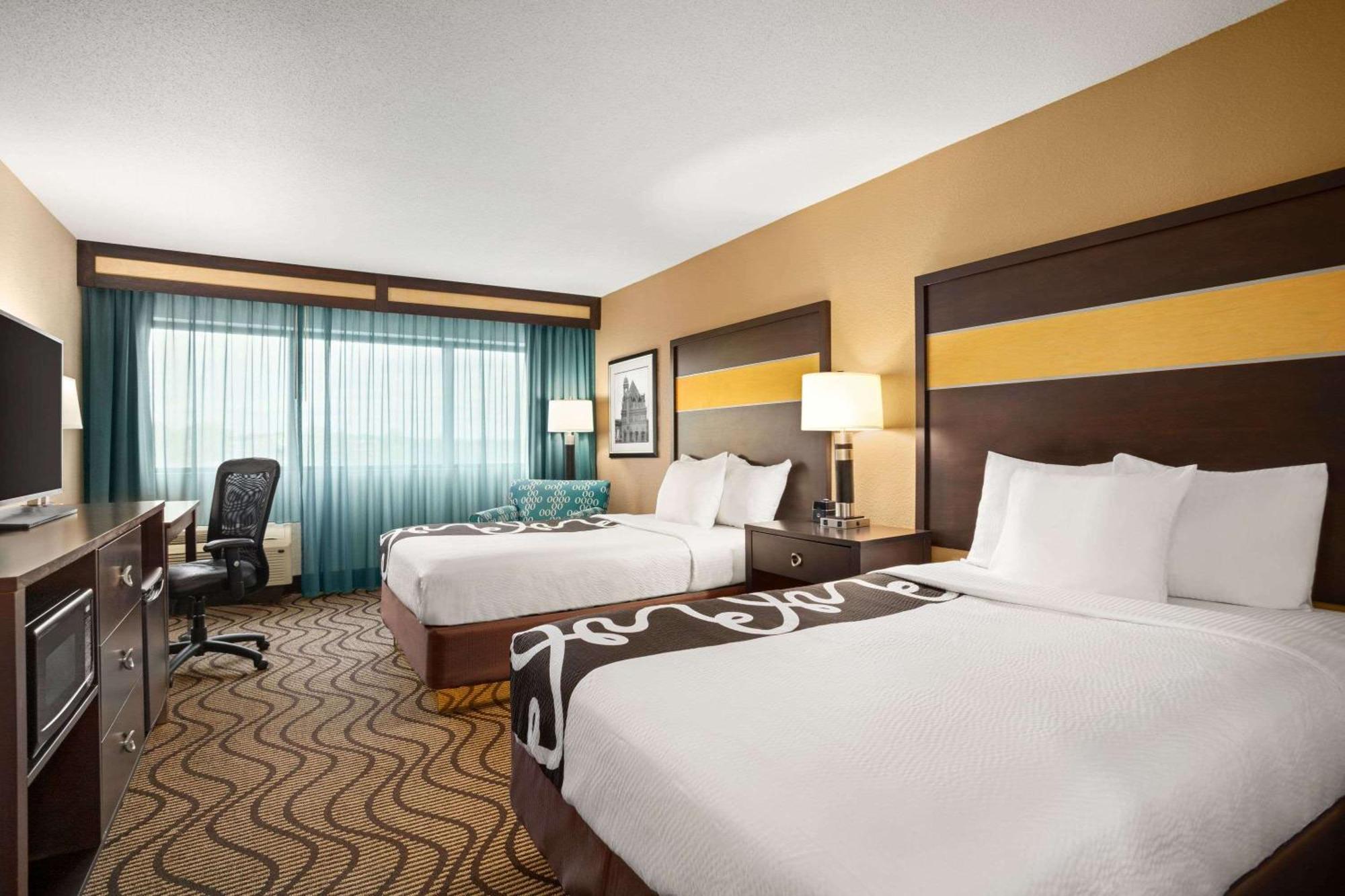 Queen Room with Two Queen Beds - Non-Smoking