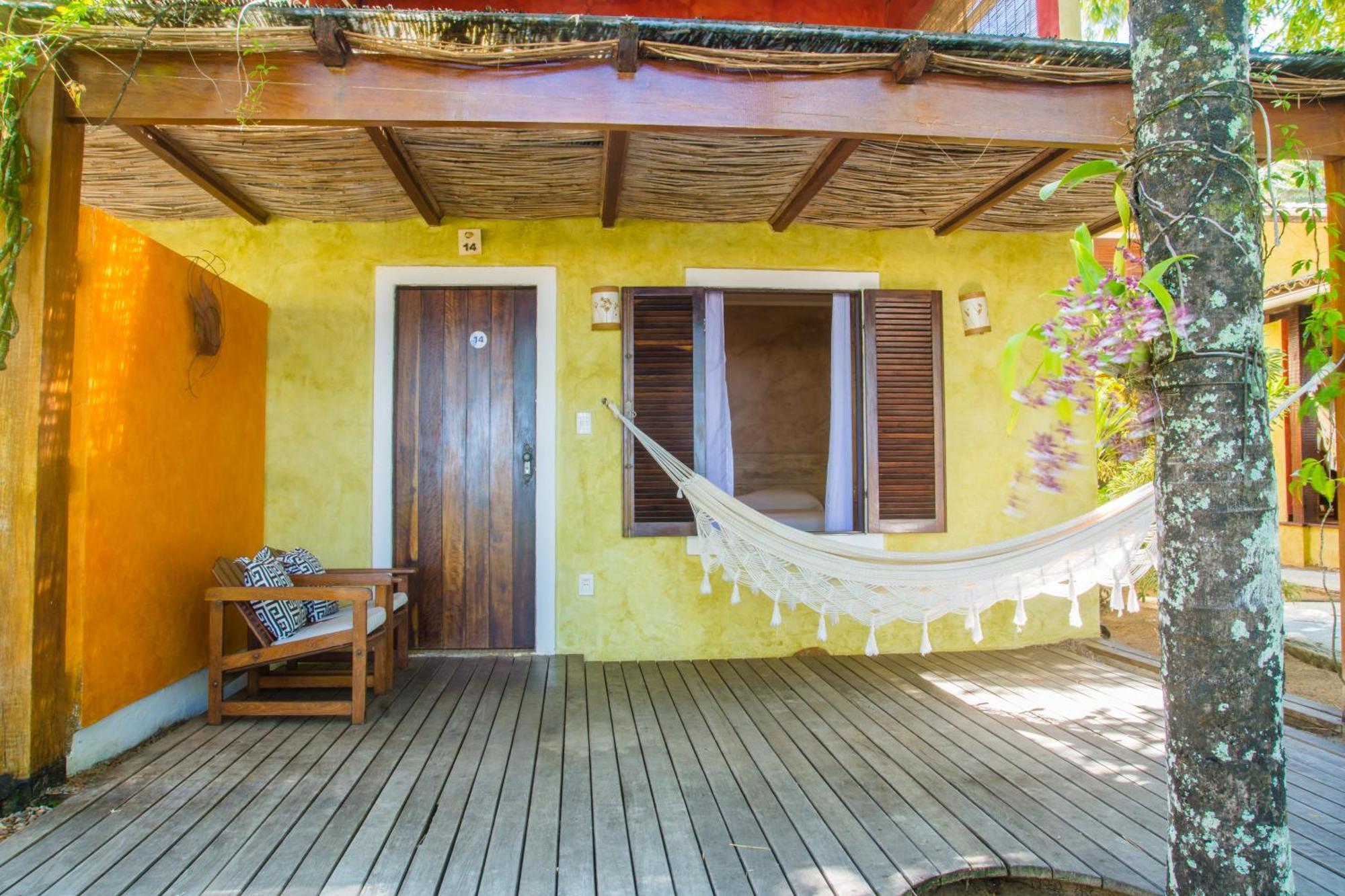 Quarto no Térreo de Frente para a Piscina