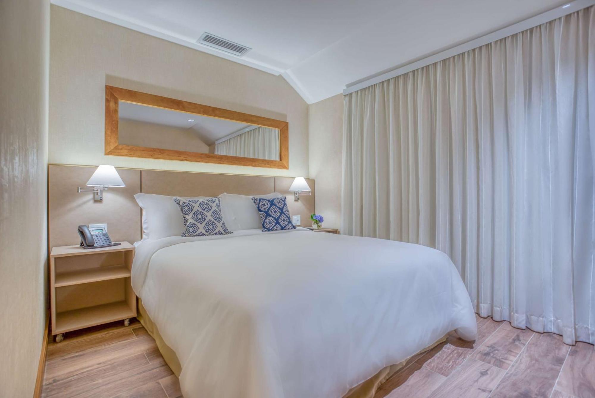 Quarto Standard com 1 Cama Queen-size - Não Fumantes