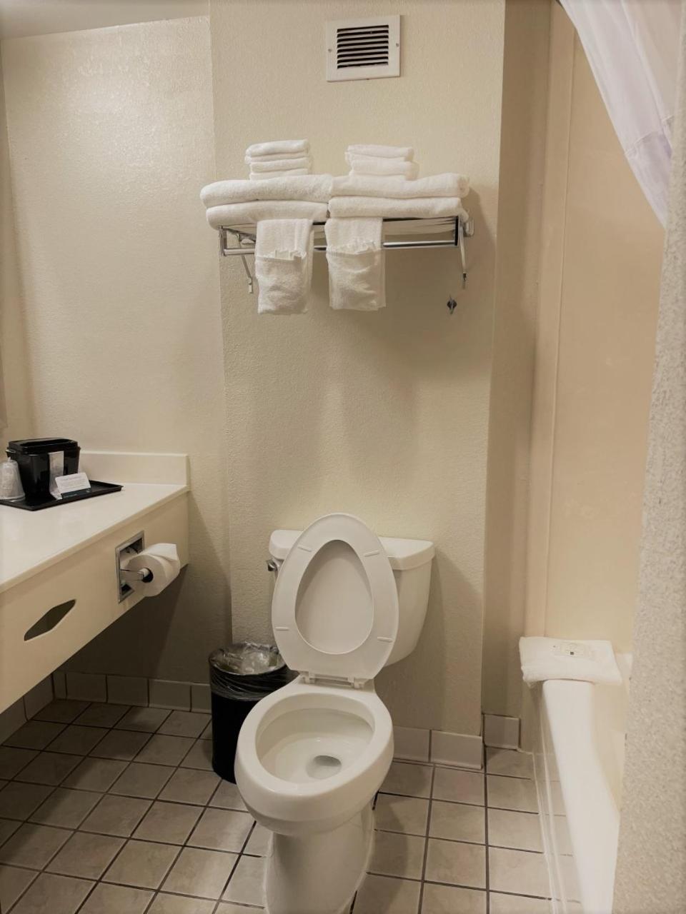Standard King Room - Non Smoking