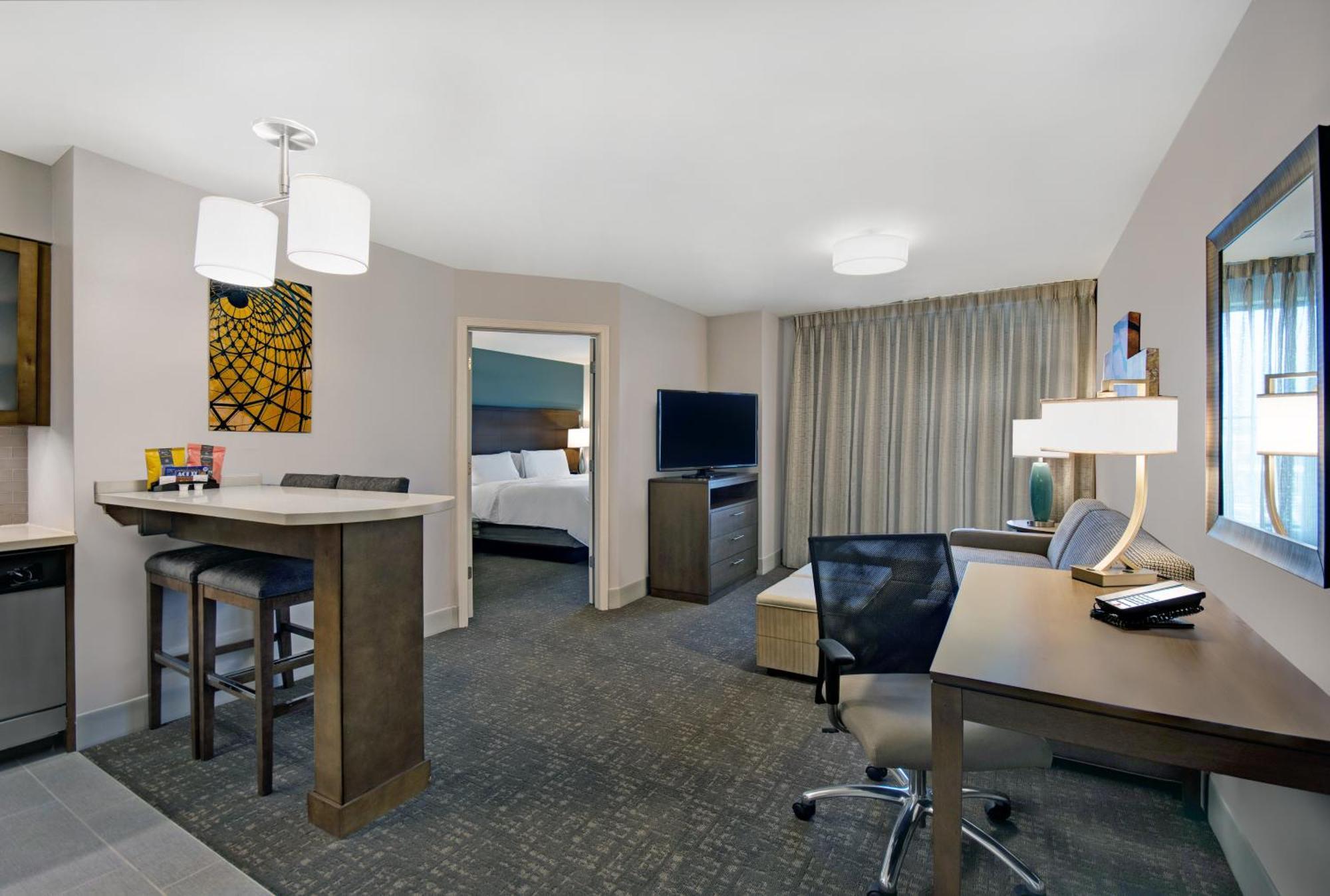 One-Bedroom King Suite