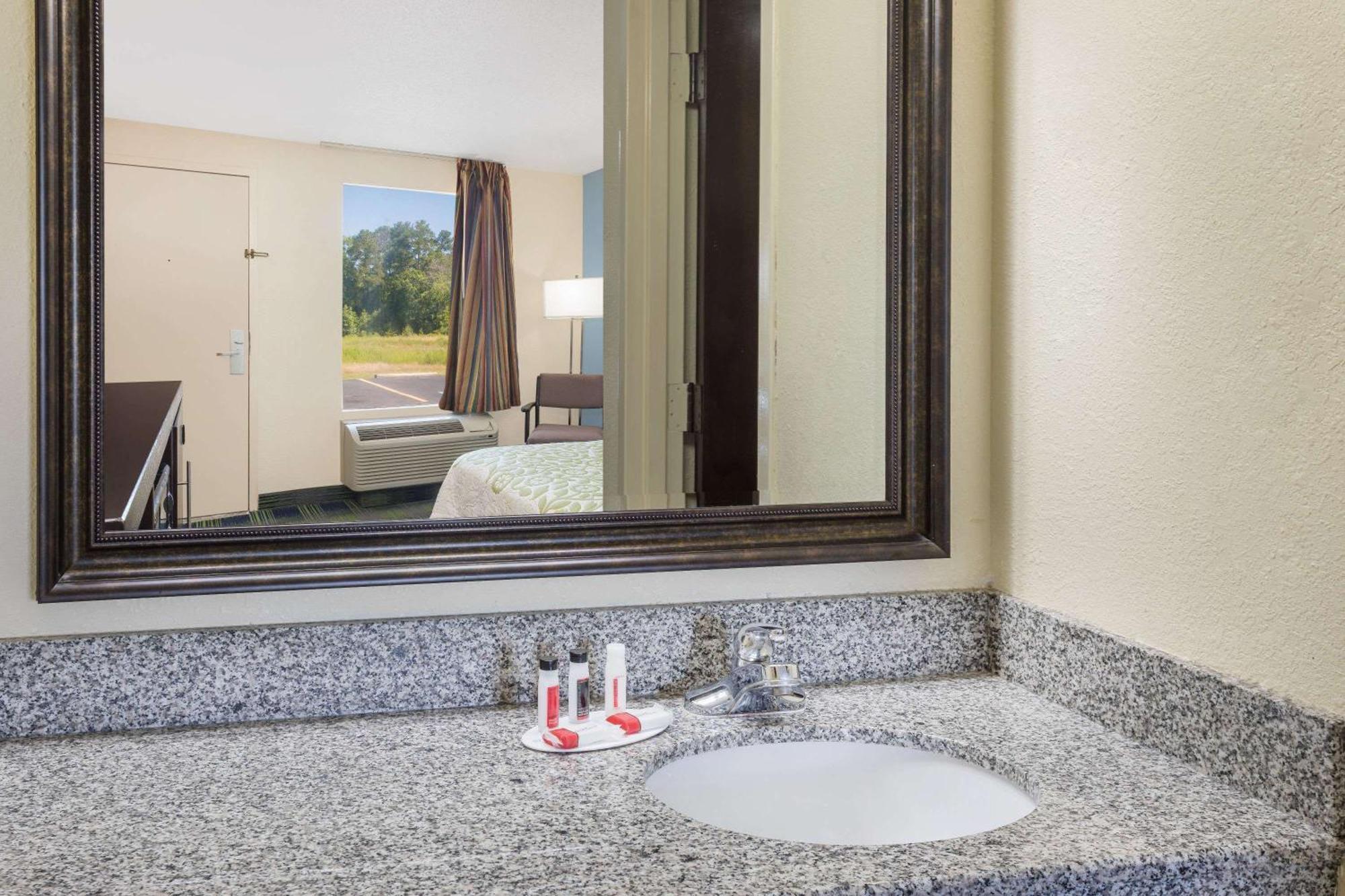 Deluxe Double Room with Two Double Beds - Non-Smoking