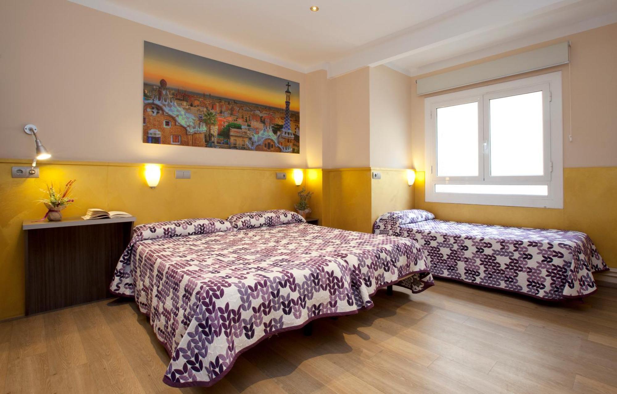 Triple Room with Private Bathroom,548858631:JPEG